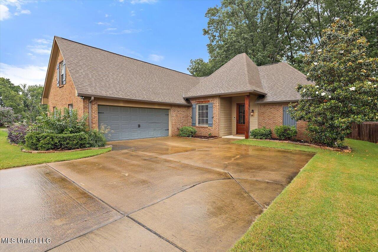 131 Stillhouse Creek Drive, Madison, Mississippi image 2