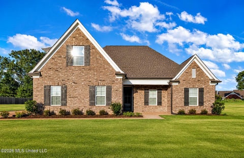 Homes For Sale - 5542 Shiloh Lane<br/> Southaven, MS 38672