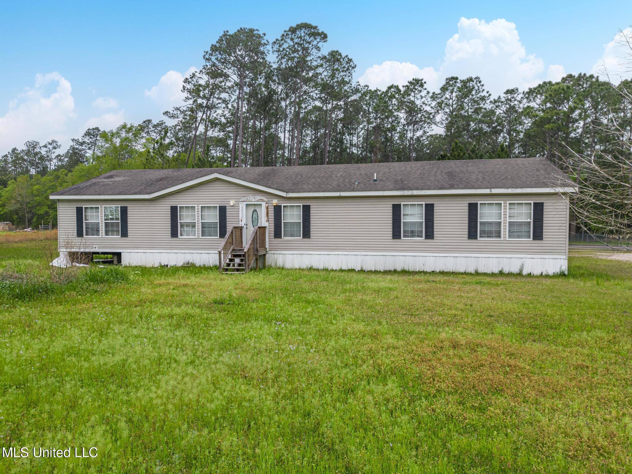 7203 Smith Road, Long Beach, Mississippi image 2