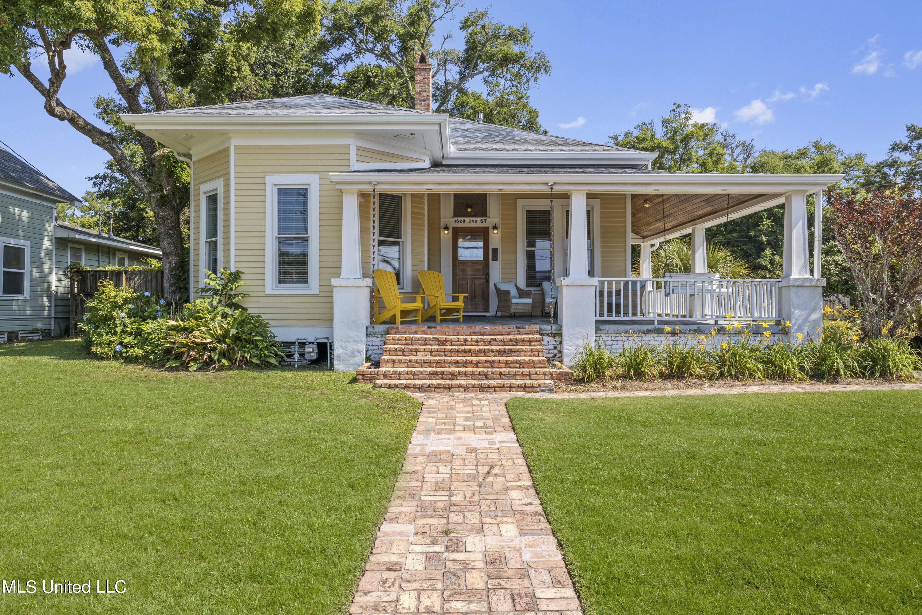 1628 2nd Street, Gulfport, Mississippi image 1