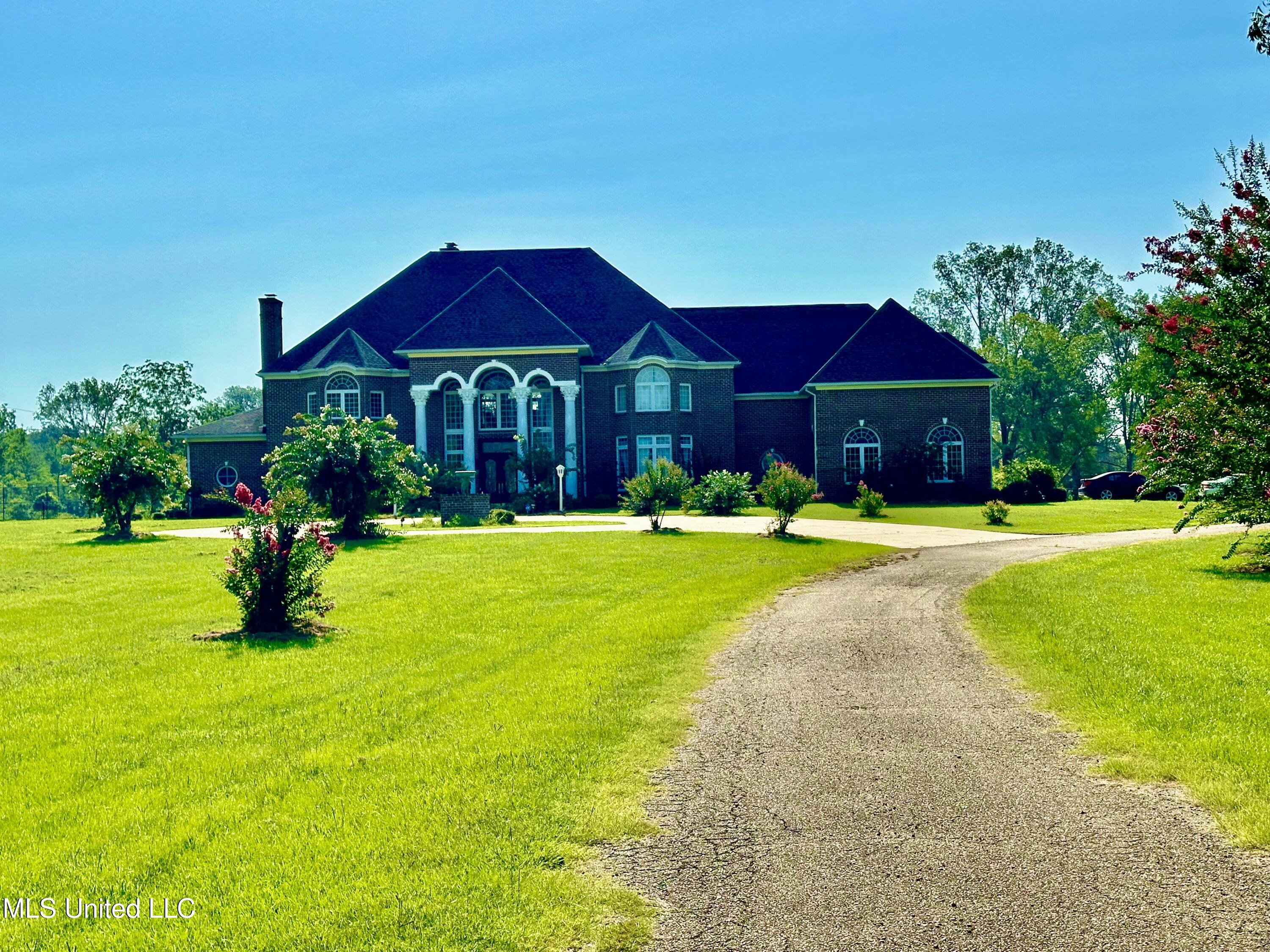 4128 S Siwell Road, Byram, Mississippi image 1