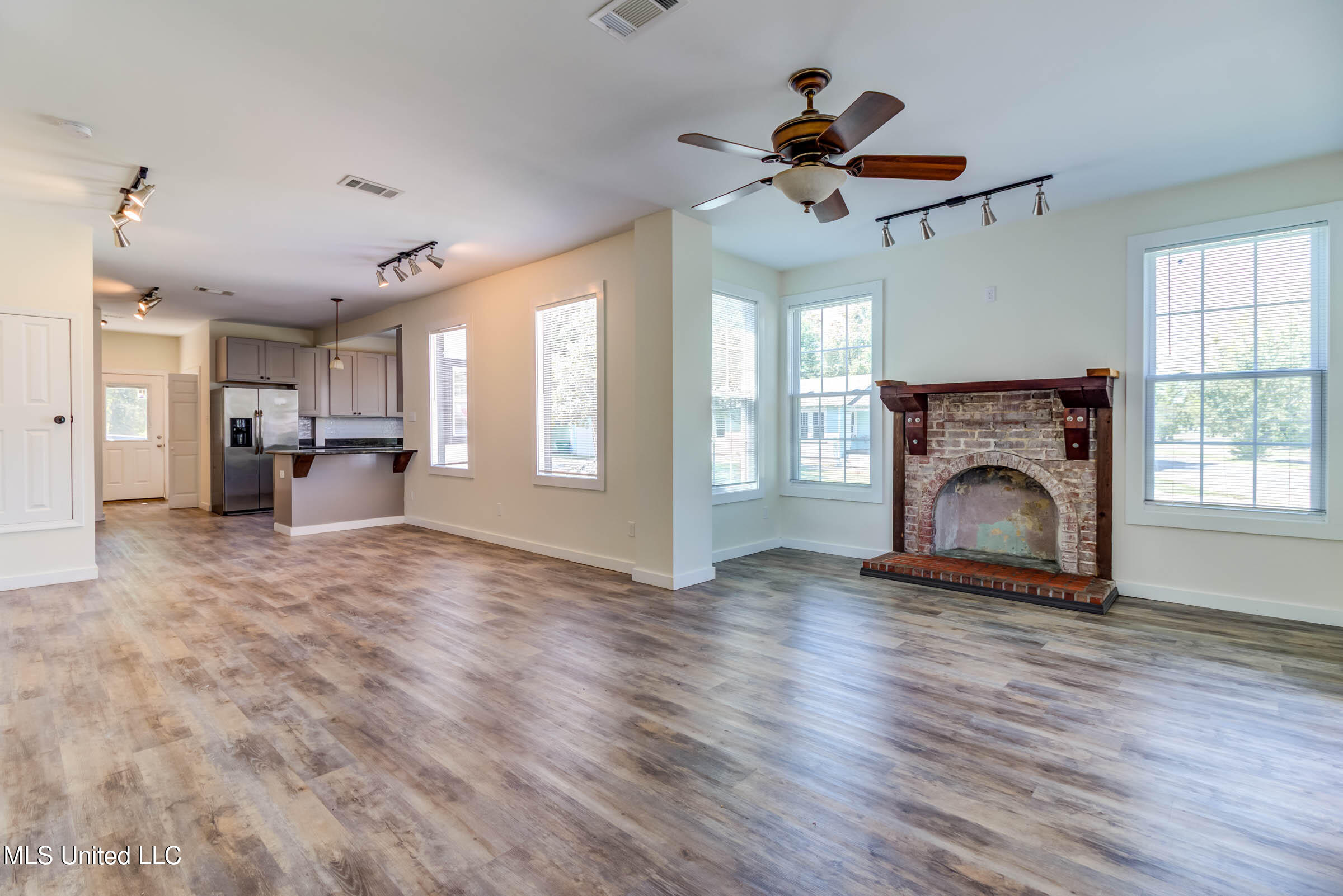 3607 Park Boulevard, Gulfport, Mississippi image 4