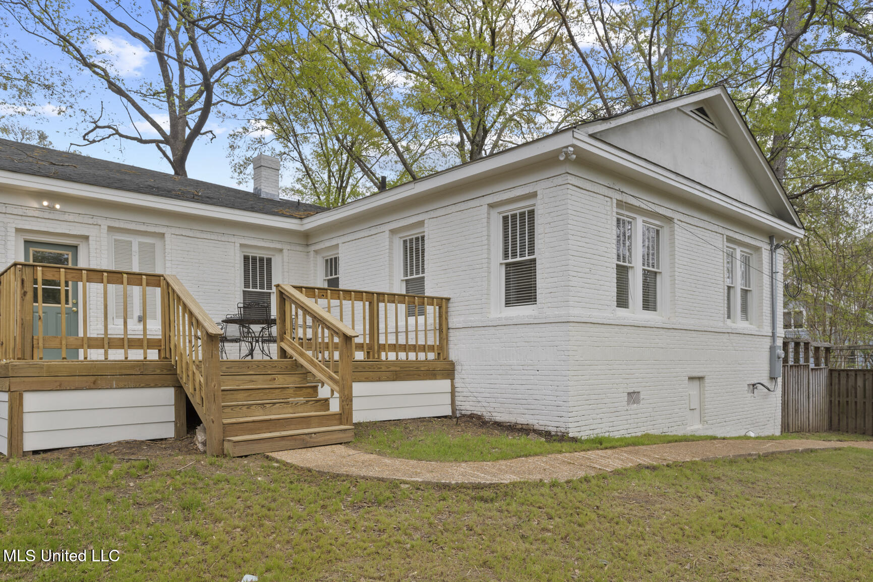 1229 Poplar Boulevard, Jackson, Mississippi image 24