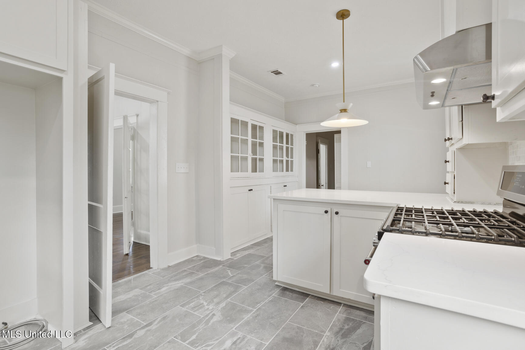 1229 Poplar Boulevard, Jackson, Mississippi image 18