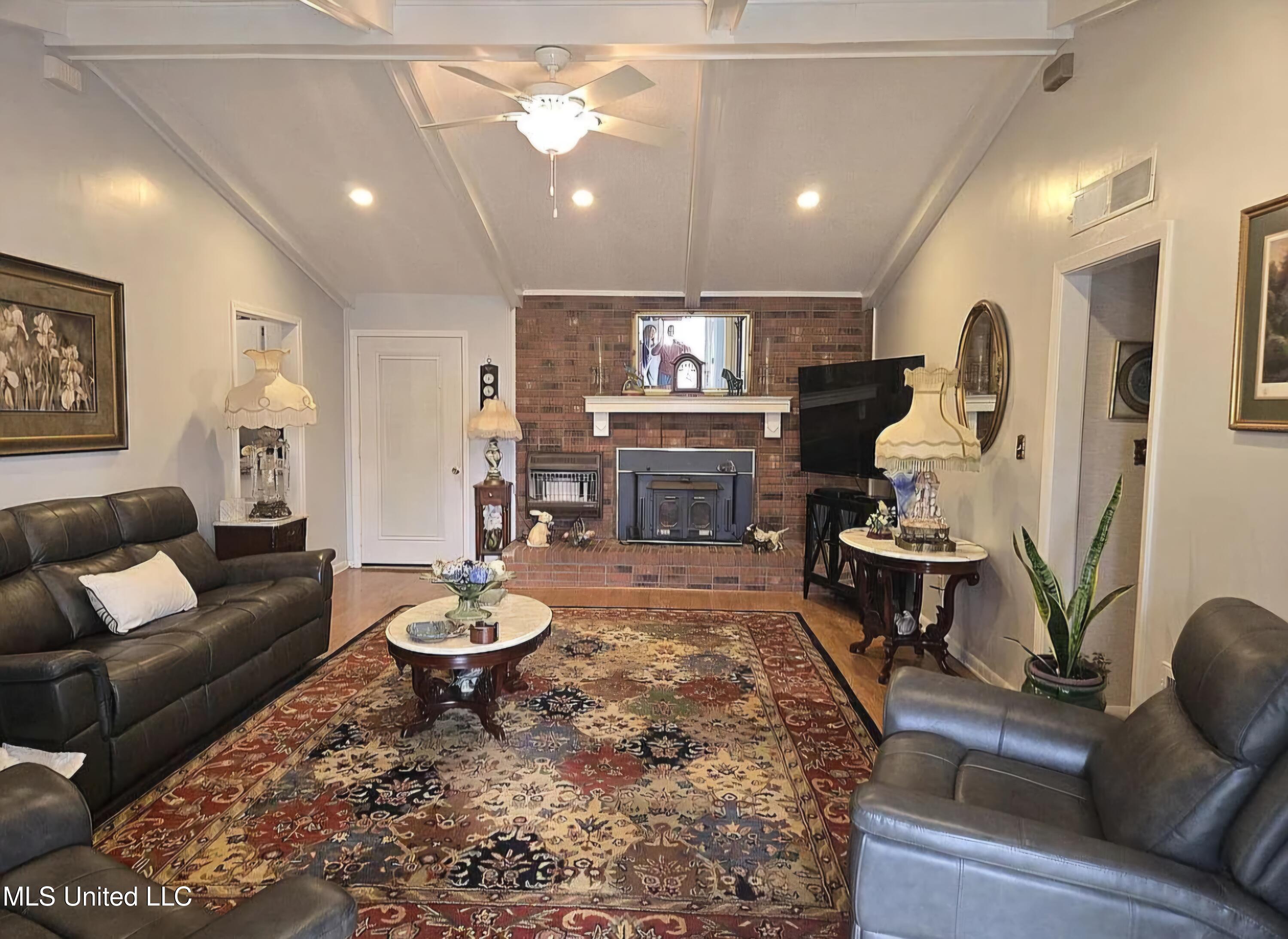 153 Hemlock Road, Batesville, Mississippi image 3