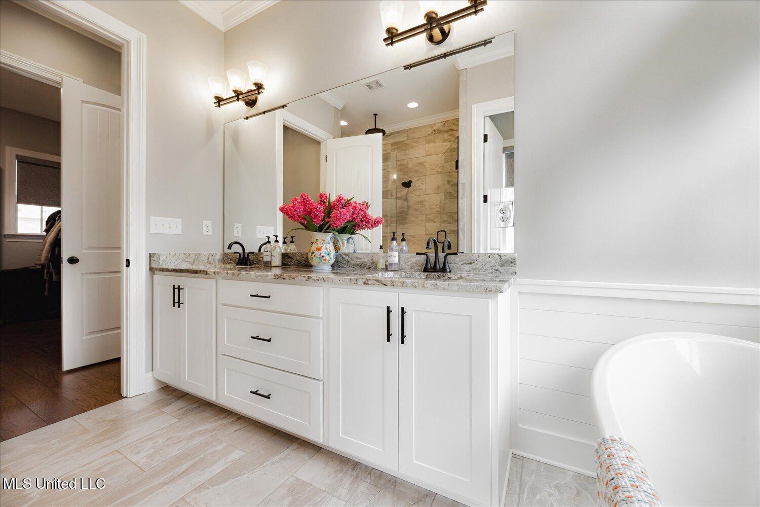 6264 Valley Oaks Drive, Olive Branch, Mississippi image 18
