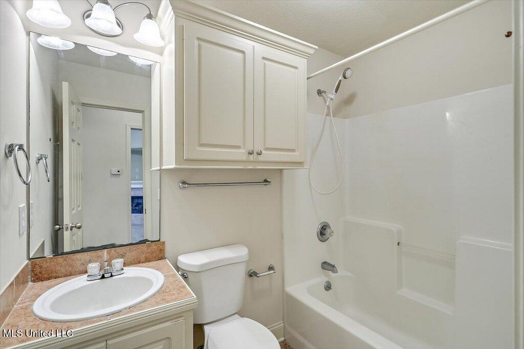 702 Trinity Lane, Ridgeland, Mississippi image 12
