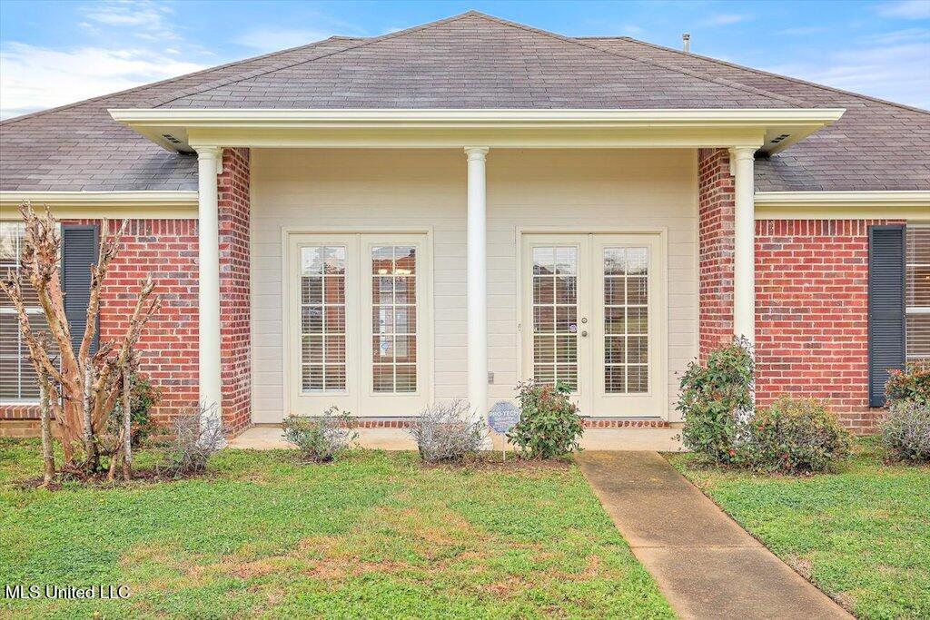 702 Trinity Lane, Ridgeland, Mississippi image 1