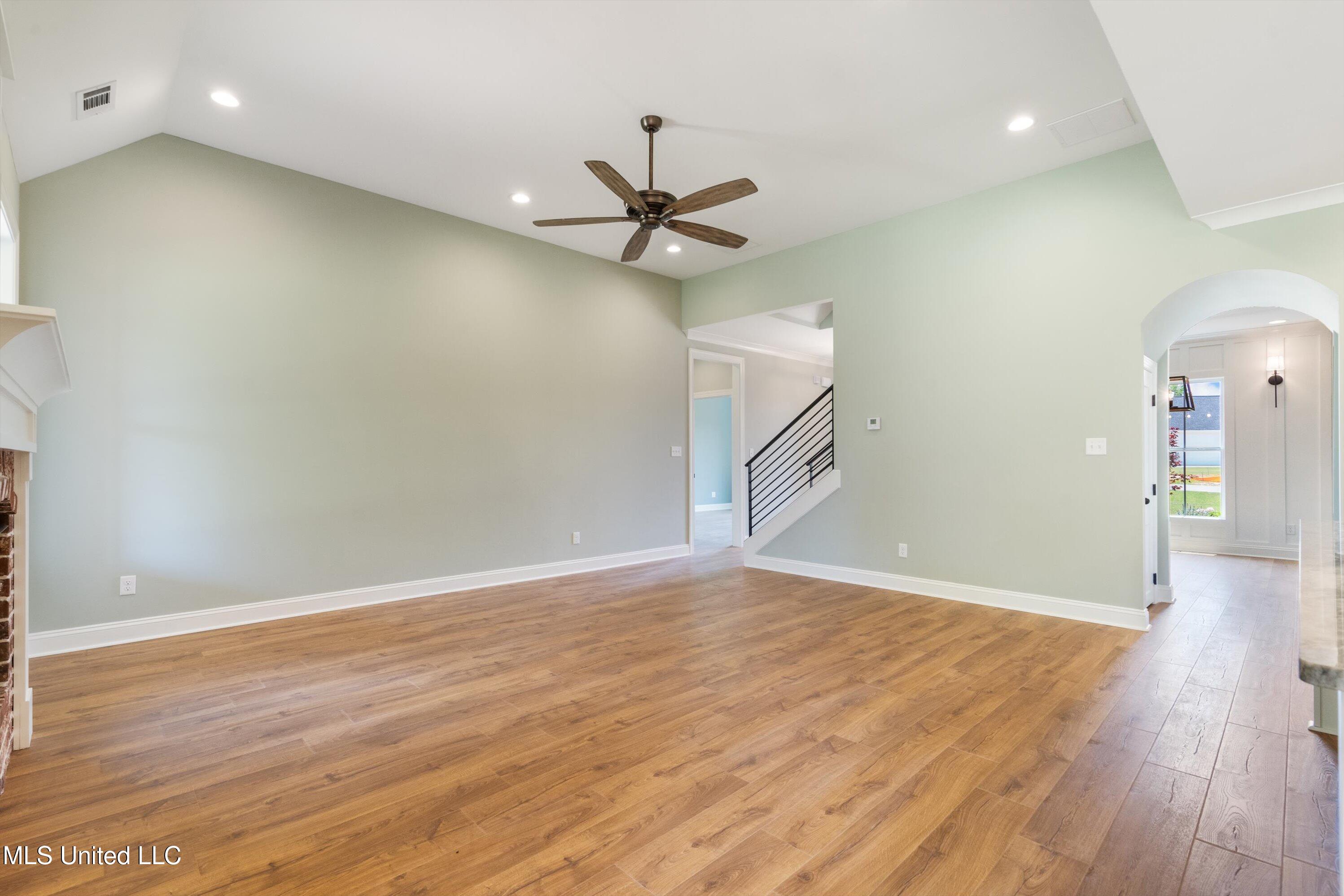 1590 Ashtons Lane Lane, Hernando, Mississippi image 5