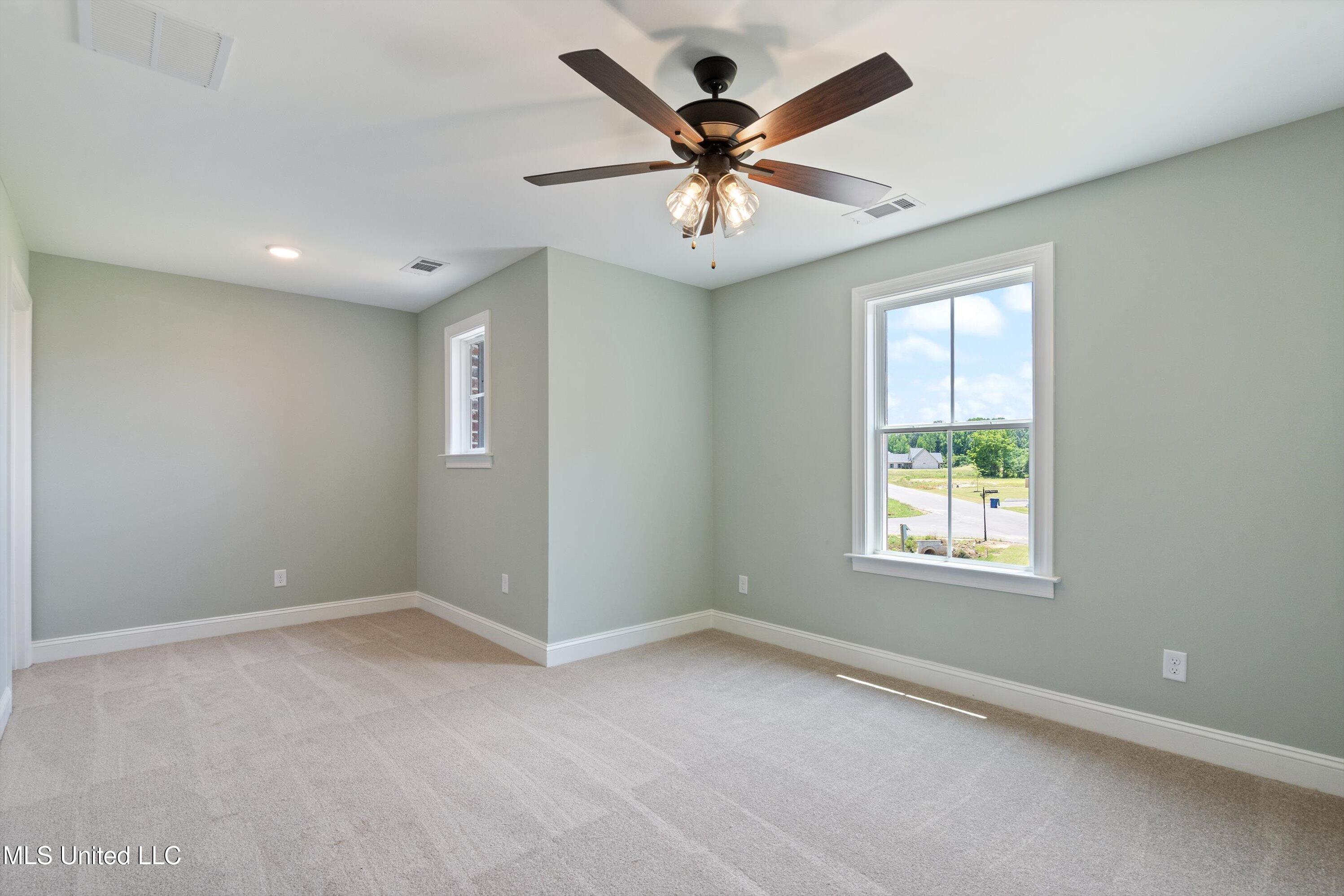 1590 Ashtons Lane Lane, Hernando, Mississippi image 15