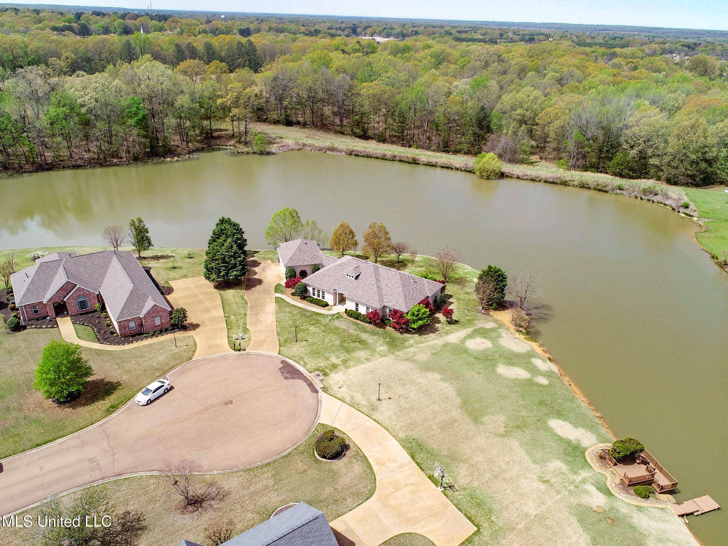 114 Sherwood Cove, Batesville, Mississippi image 7
