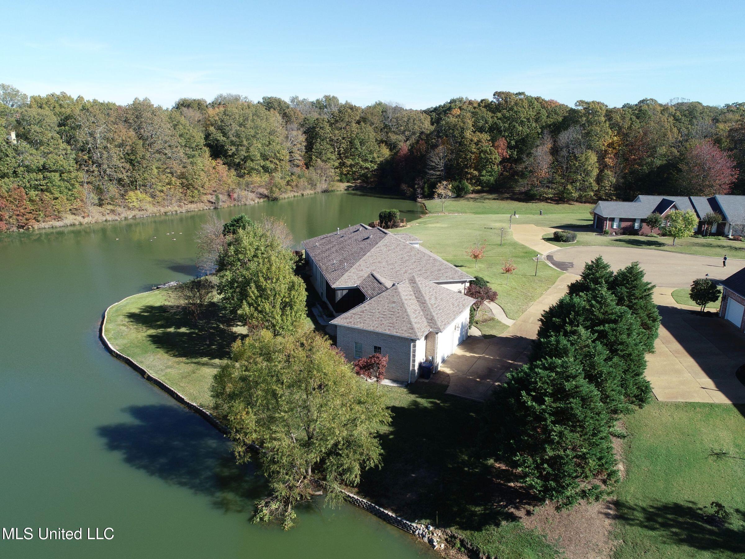 114 Sherwood Cove, Batesville, Mississippi image 11