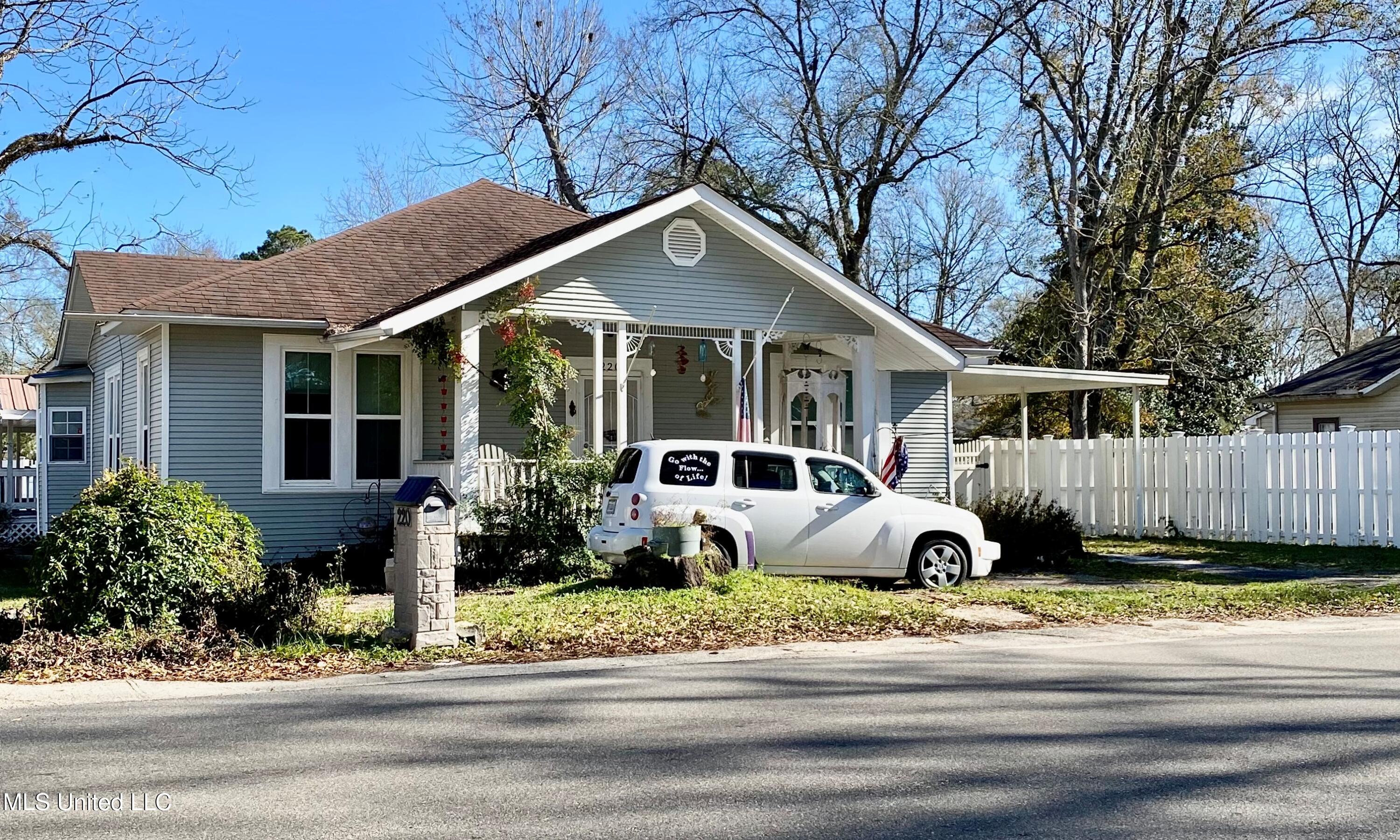 220 N Haugh Avenue, Picayune, Mississippi image 25