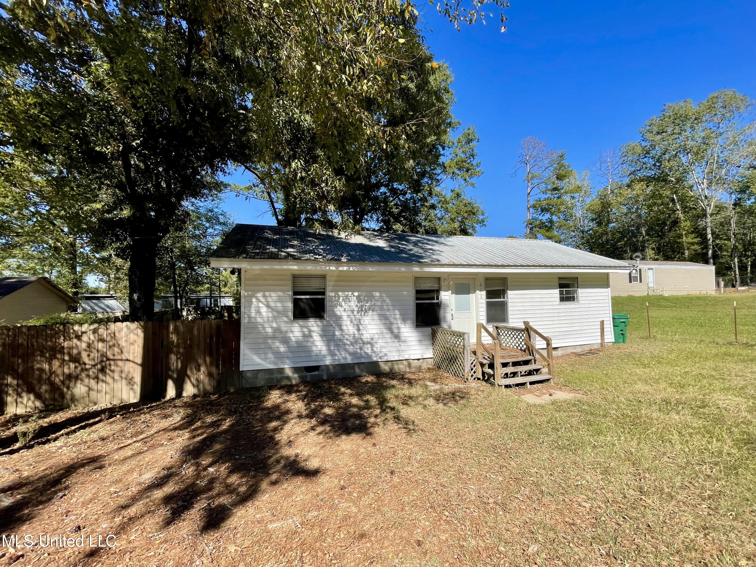 2110 S Ridge Rd Rd, Jackson, Mississippi image 2