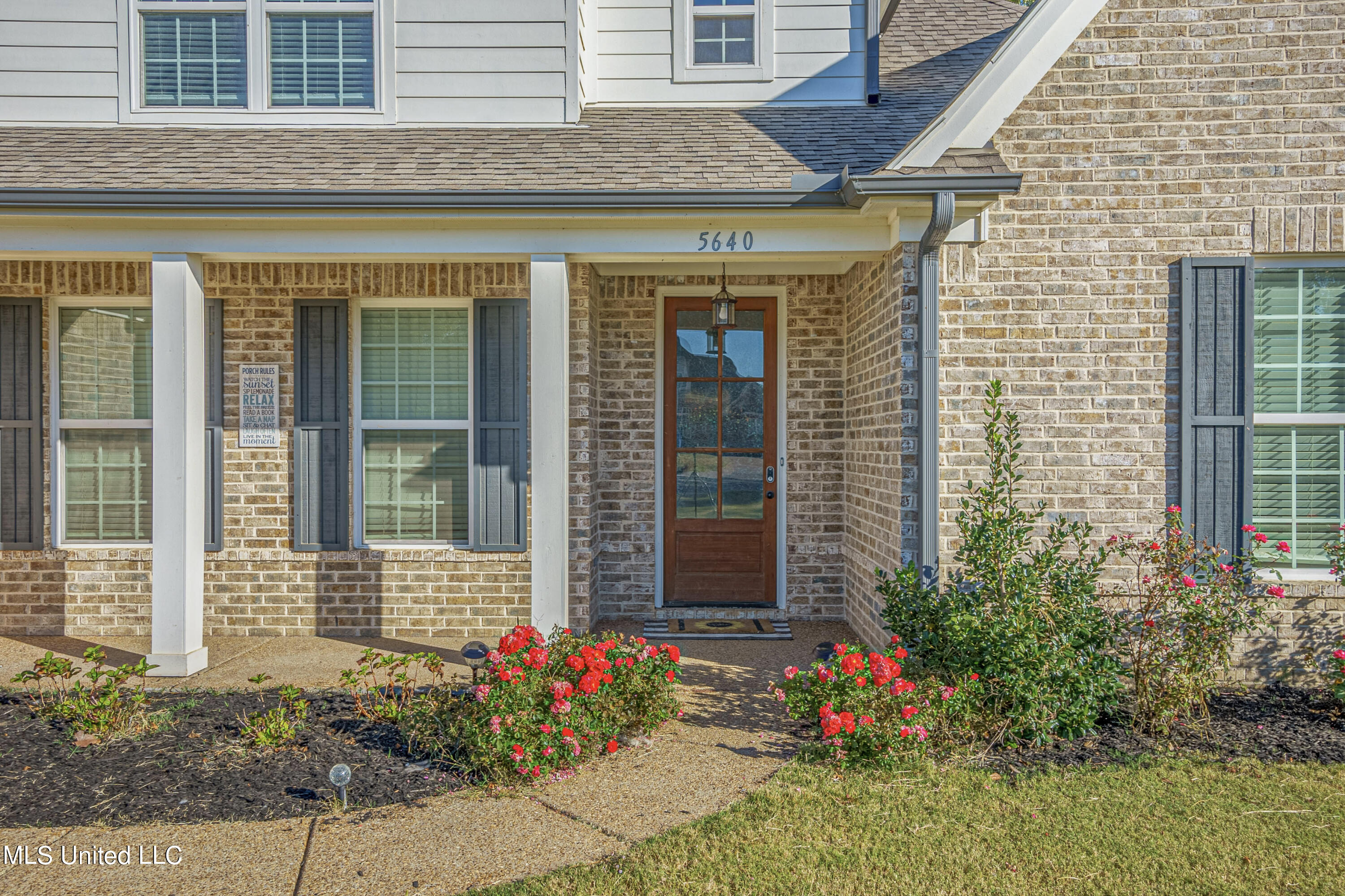 5640 Drew Glazer Drive, Olive Branch, Mississippi image 3