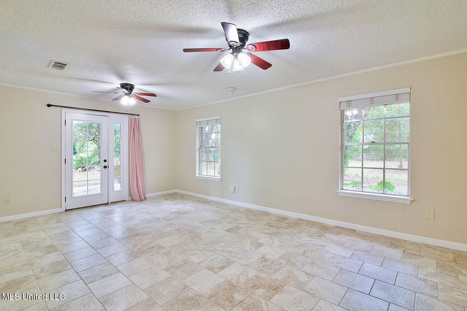 304 Fairview Drive, Biloxi, Mississippi image 22