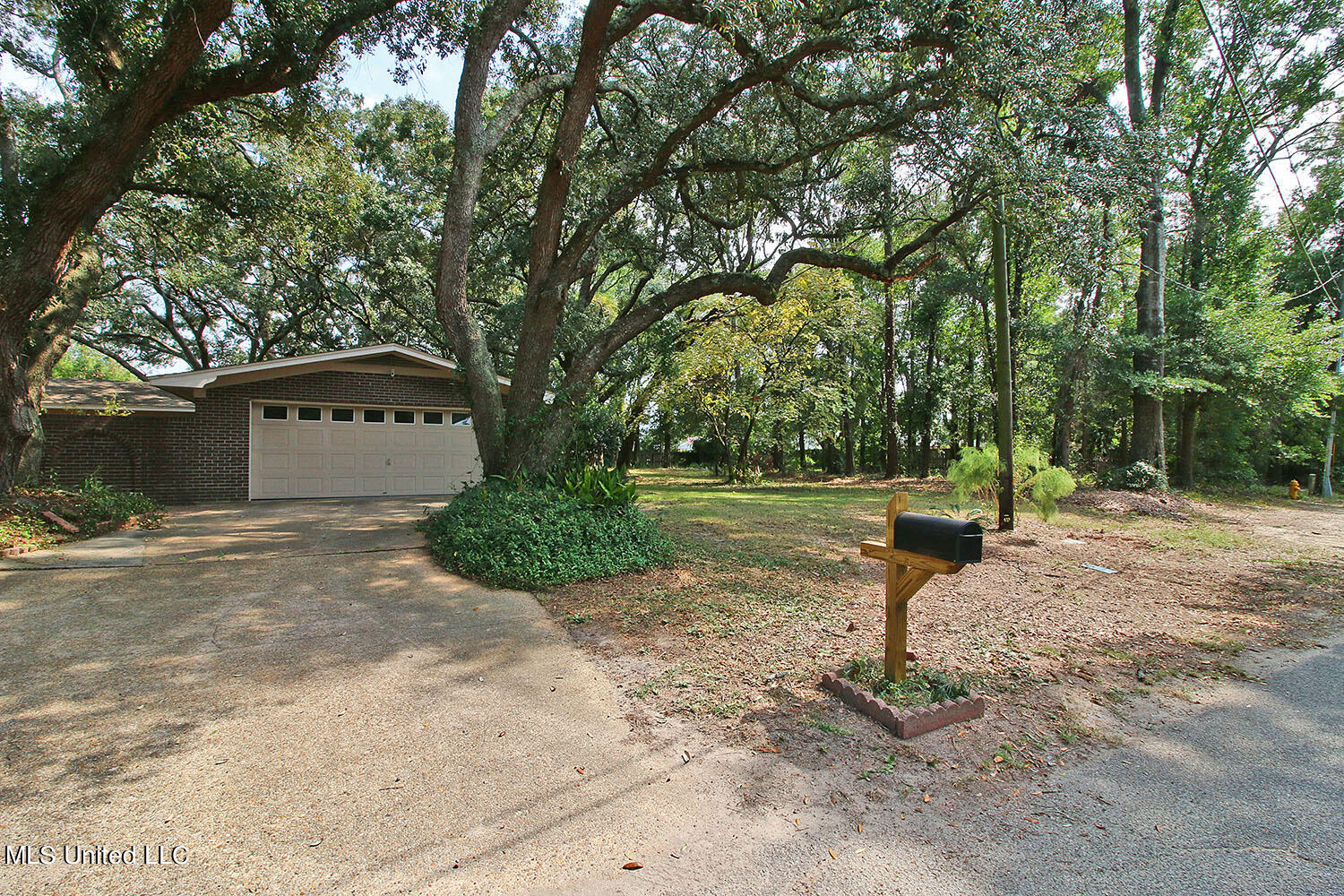 304 Fairview Drive, Biloxi, Mississippi image 44