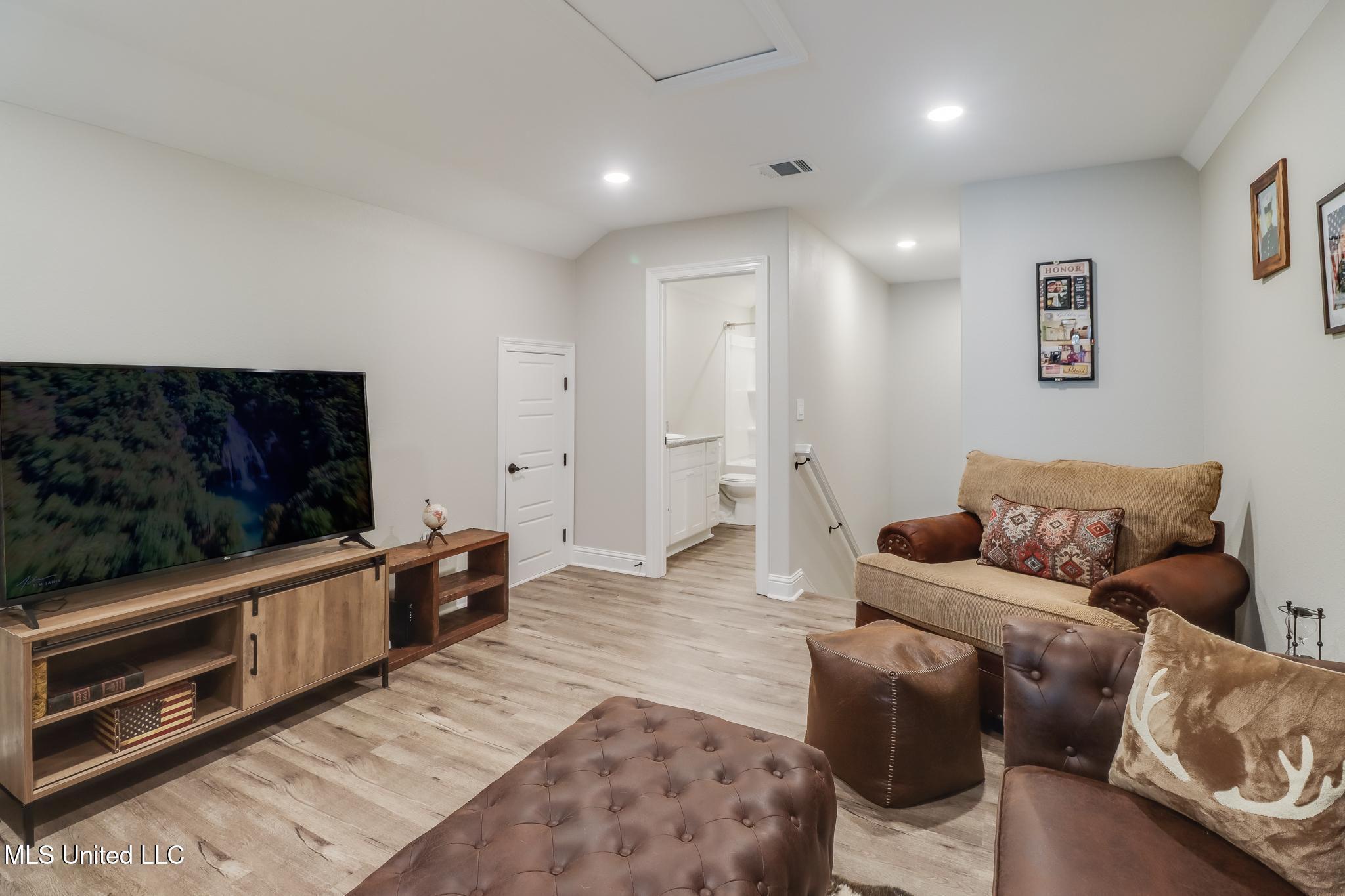 120 Pointe Breeze Way, Biloxi, Mississippi image 23