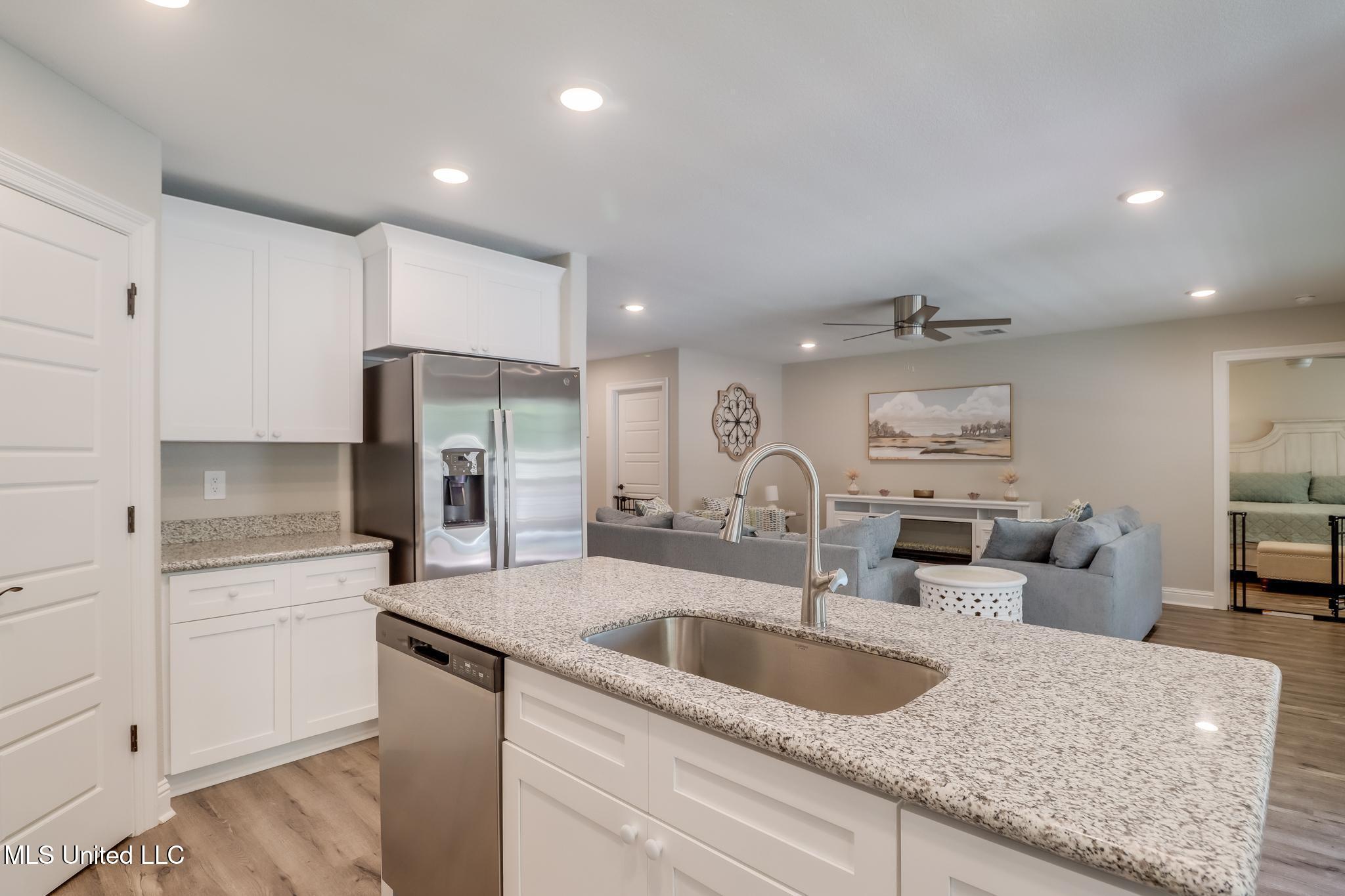 120 Pointe Breeze Way, Biloxi, Mississippi image 11