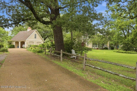 Homes For Sale - 567 Mannsdale Road<br/> Madison, MS 39110