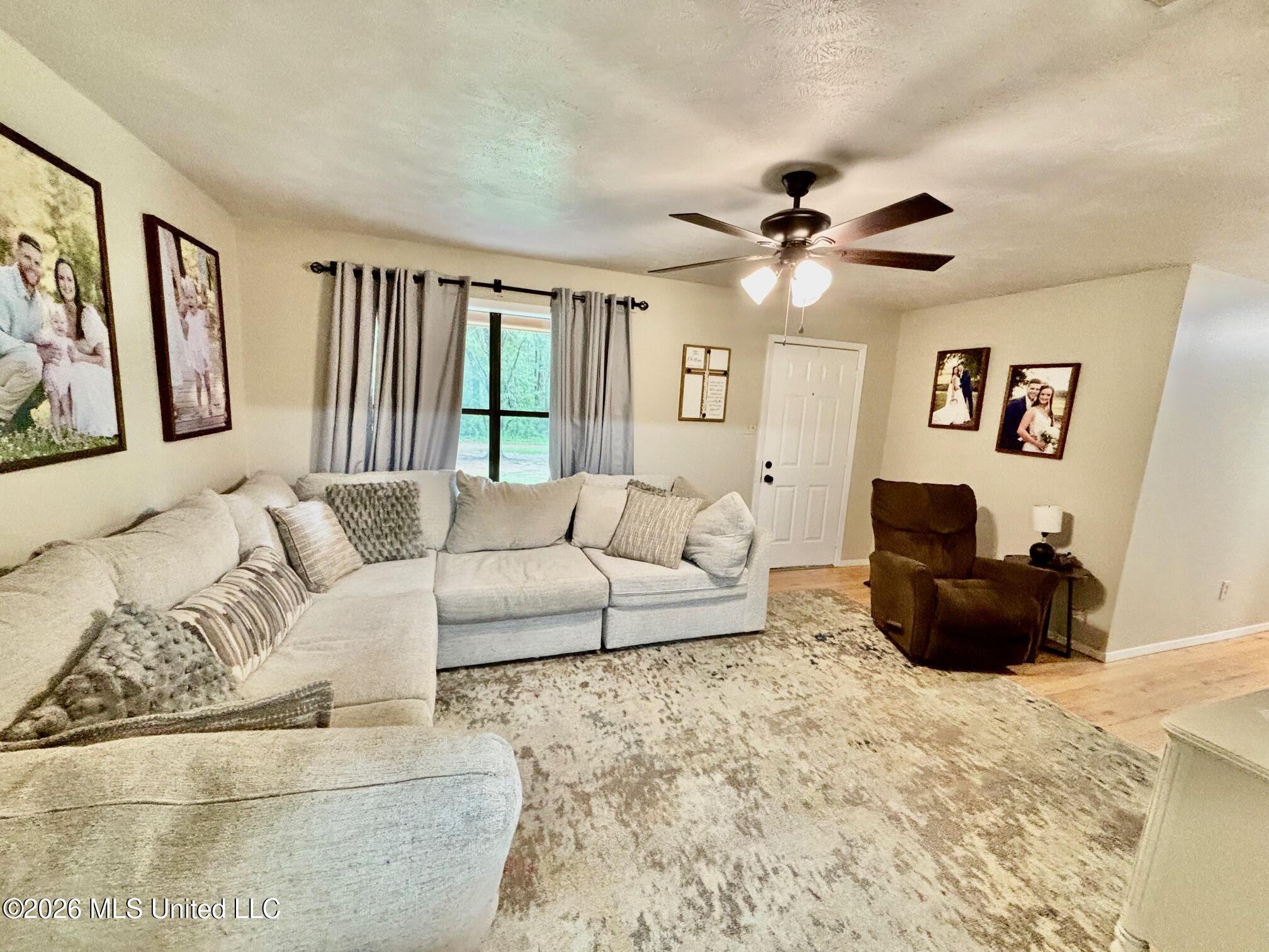 1028 Deer Creek Lane