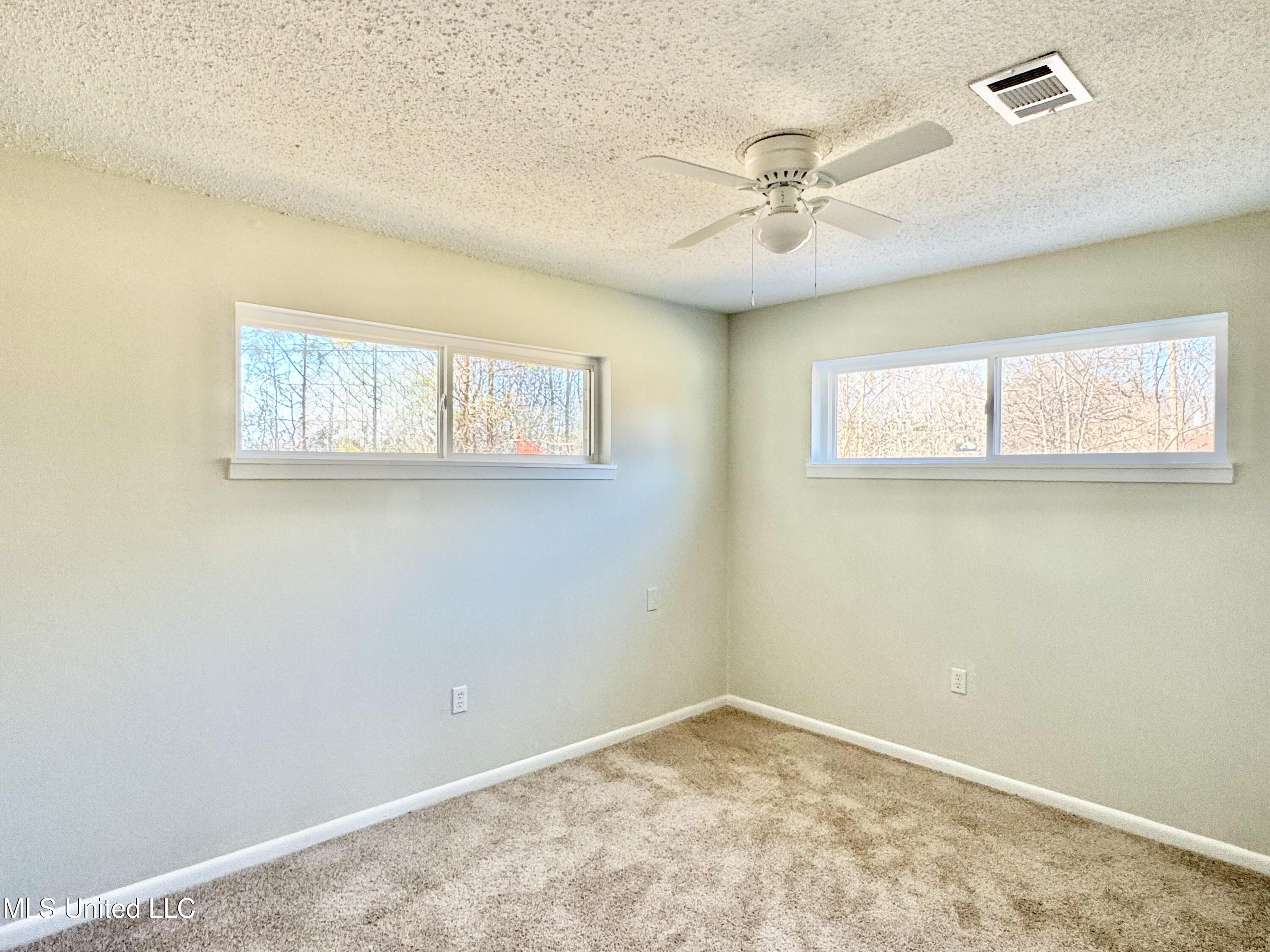 130 Shadowlane Drive, Holly Springs, Mississippi image 6