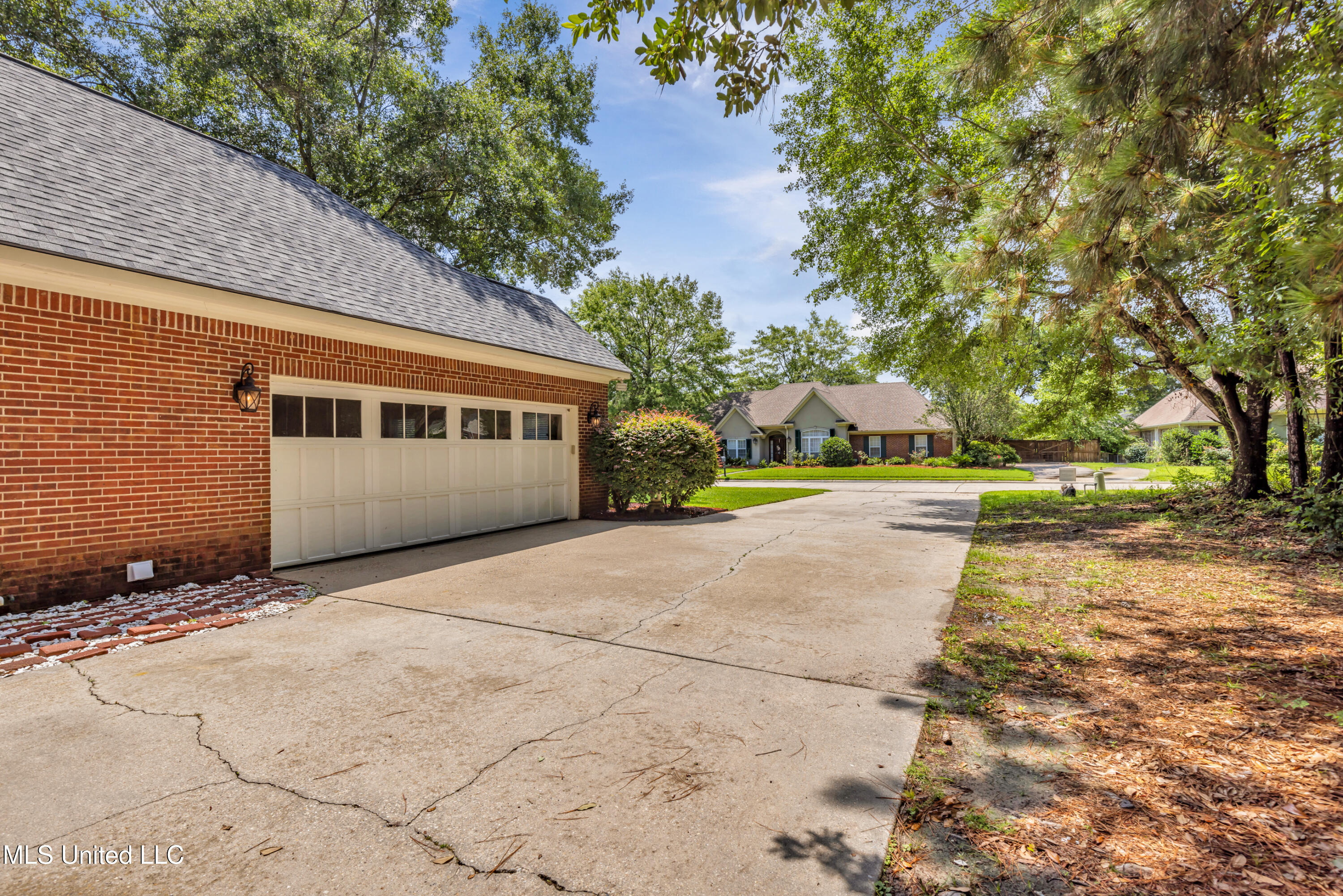 127 Surgeres Place, Ocean Springs, Mississippi image 6