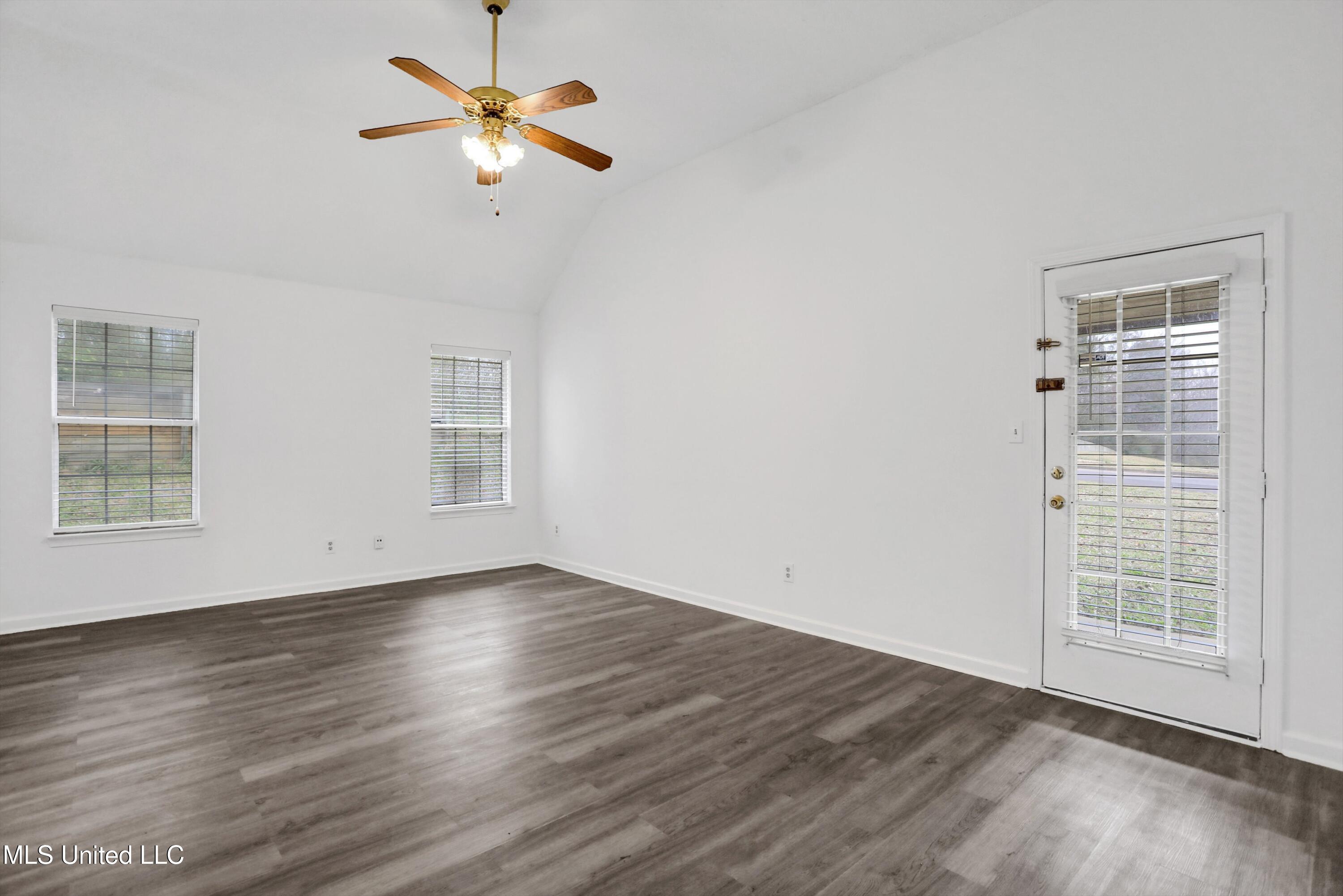 12 N Conger Court, Hernando, Mississippi image 13