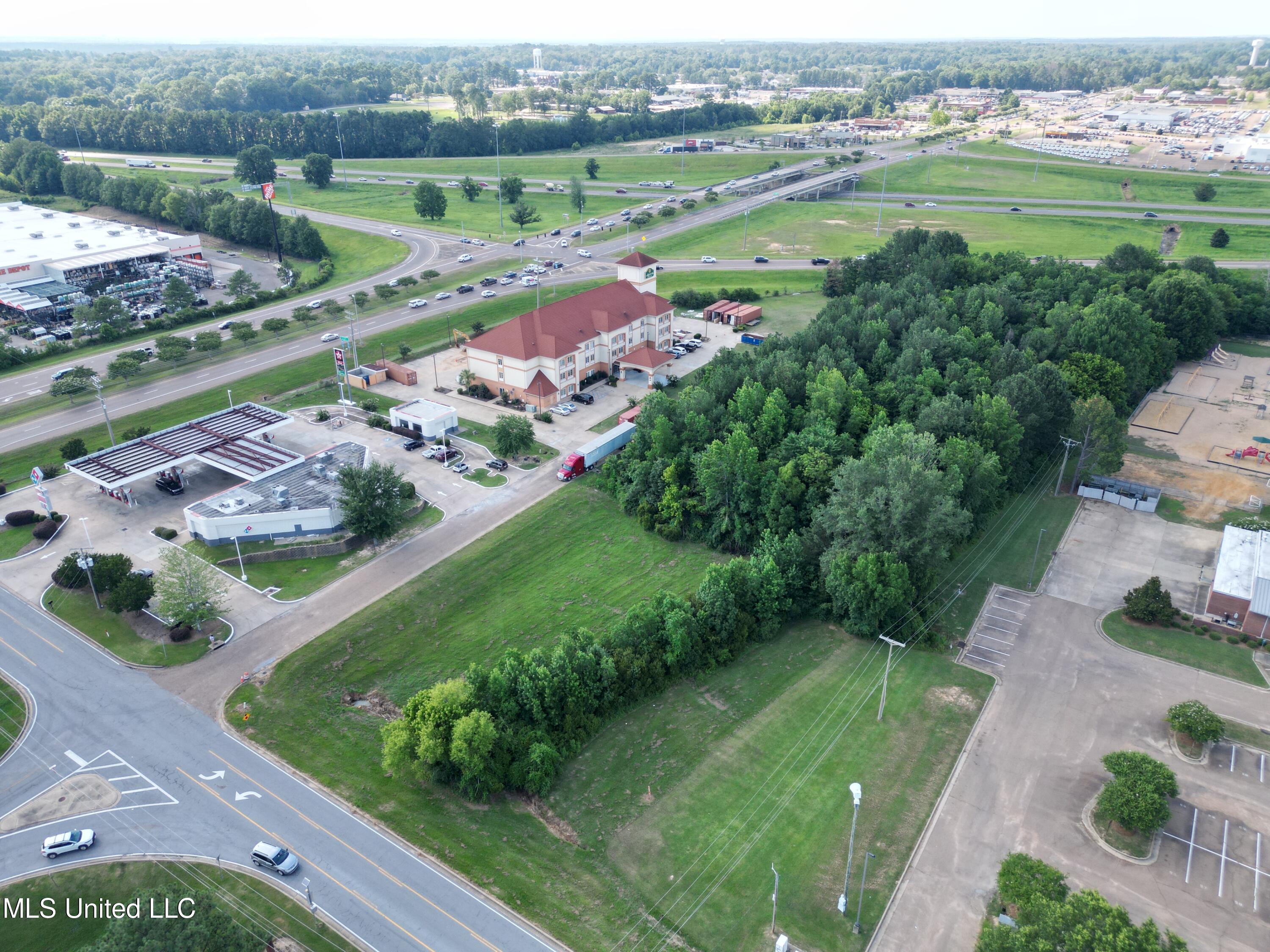 000 Boyce Thompson Drive, Brandon, Mississippi image 6