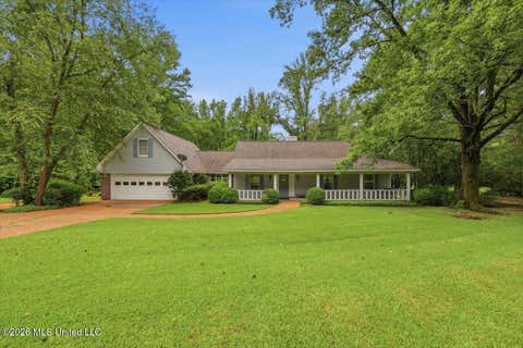 Homes For Sale - 2141 Mcfarland Road<br/> Hinds County, Raymond, MS 39154