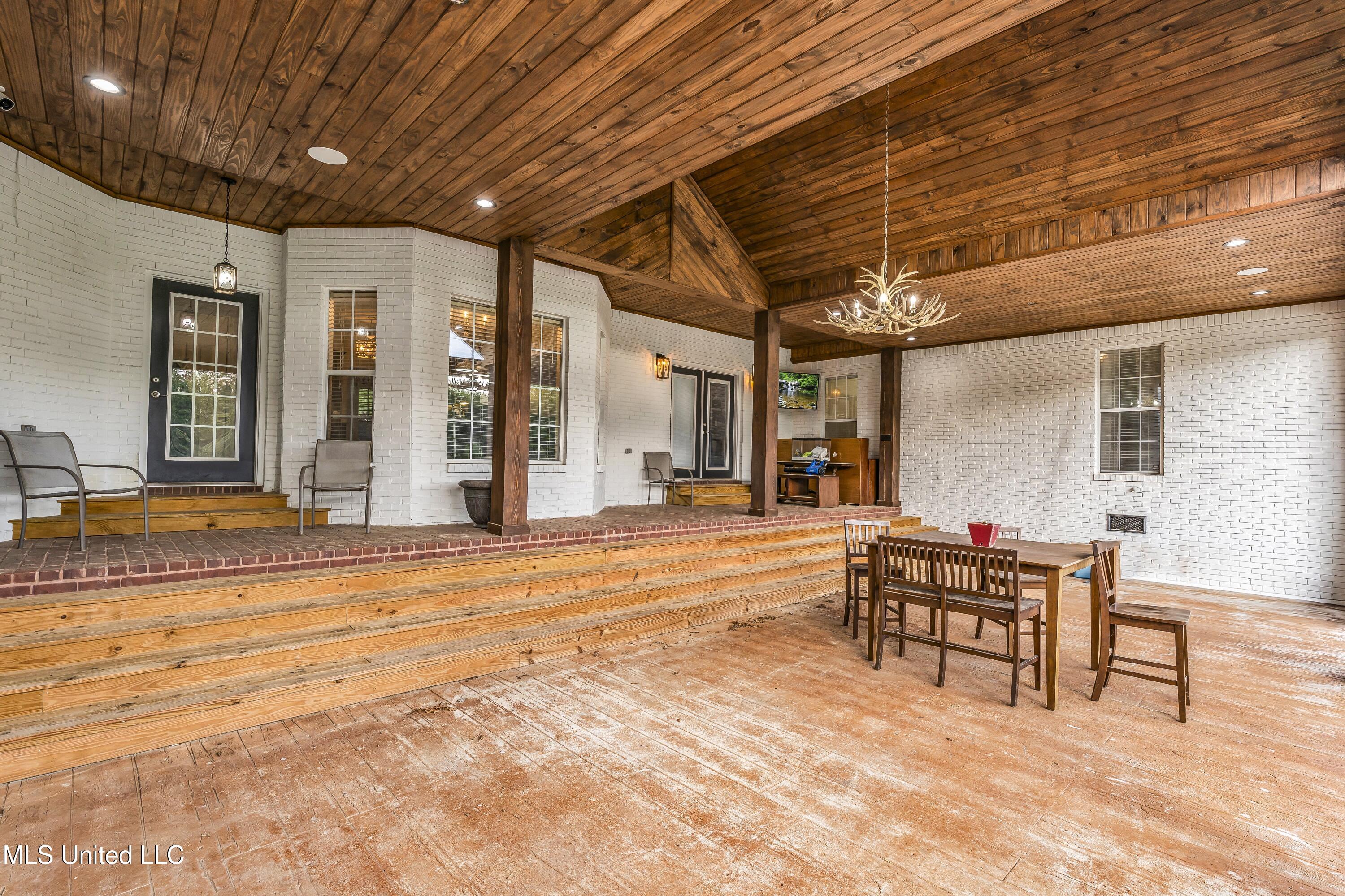 3557 S Hickory Grove Road, Starkville, Mississippi image 44