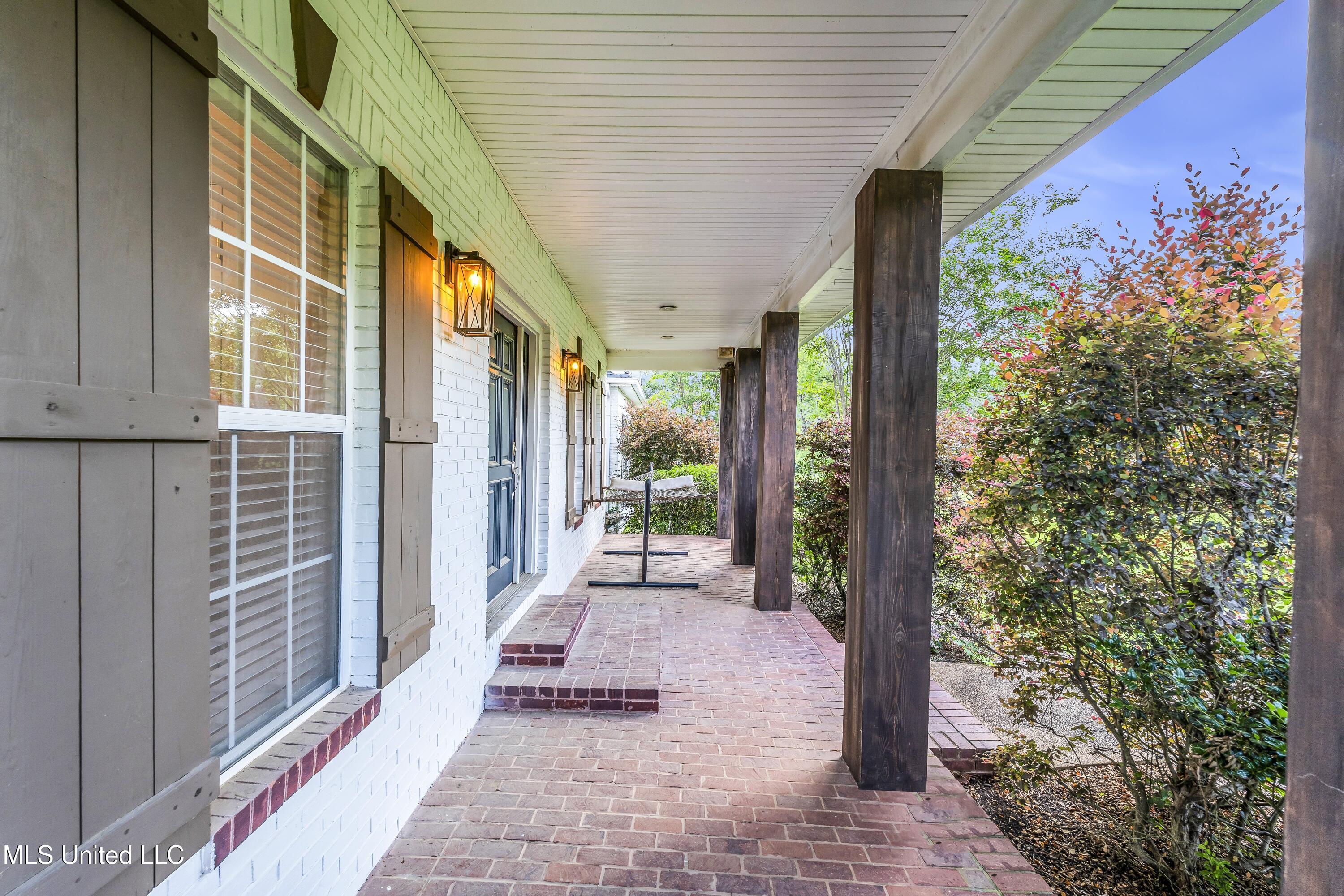 3557 S Hickory Grove Road, Starkville, Mississippi image 7
