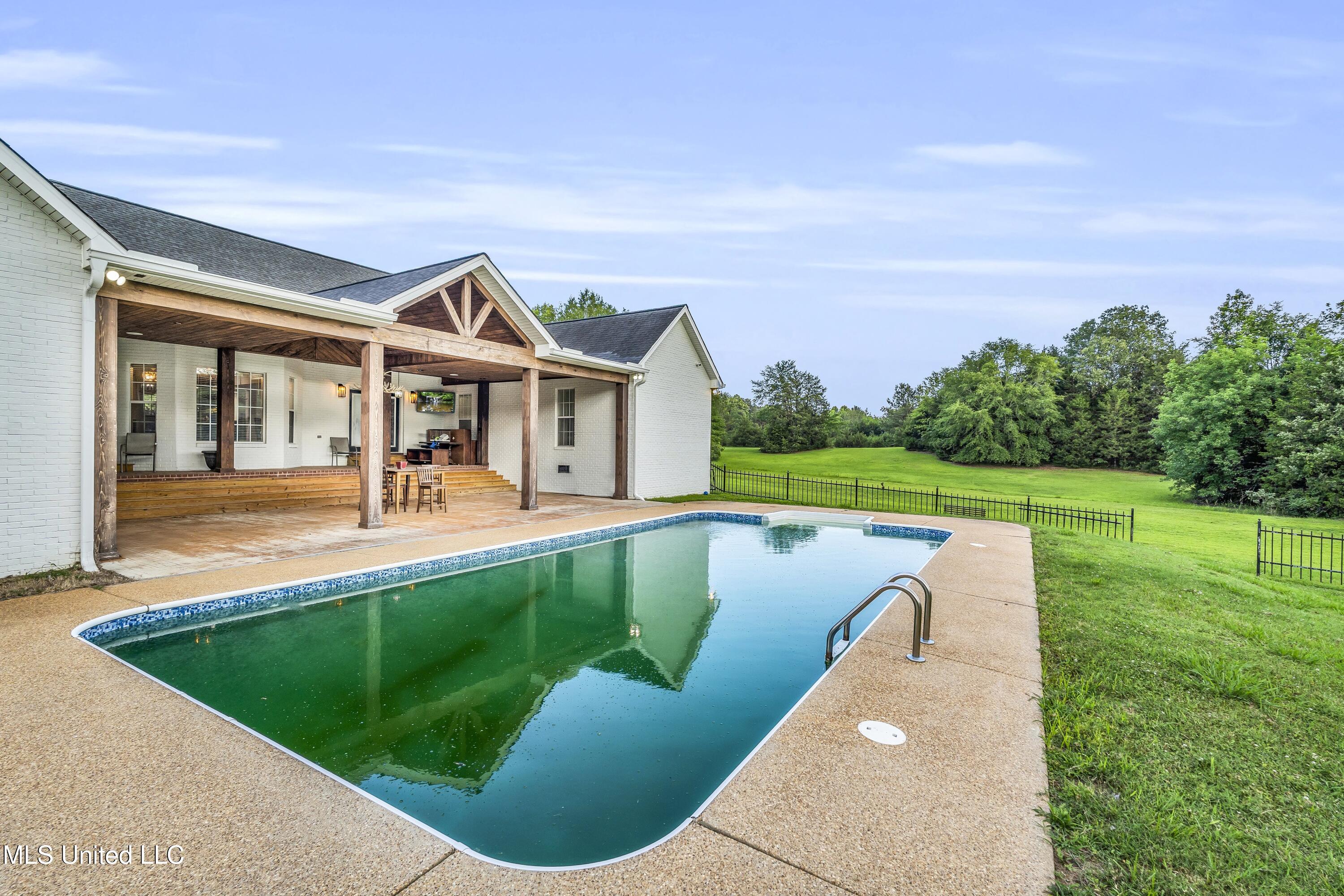 3557 S Hickory Grove Road, Starkville, Mississippi image 47