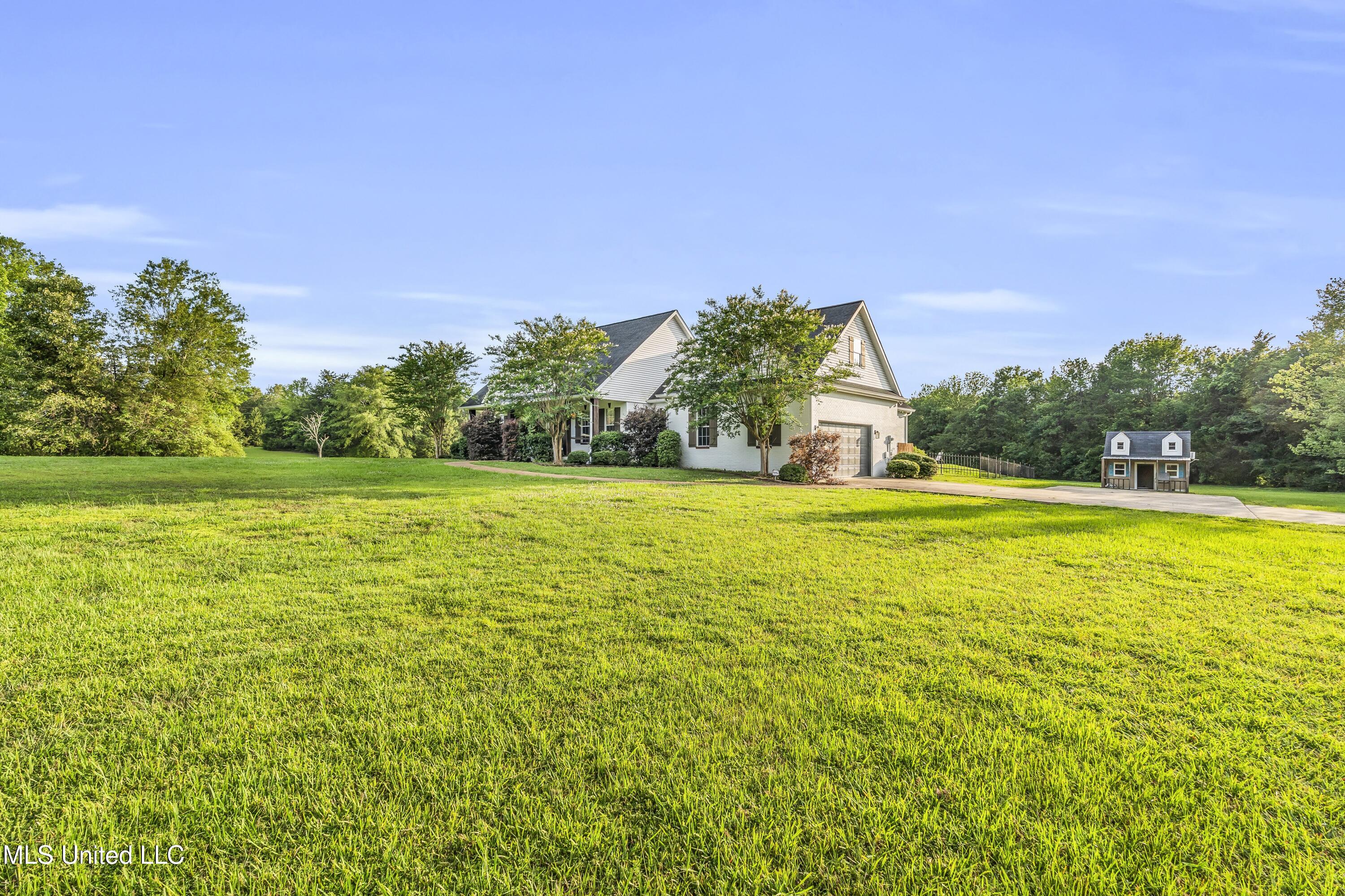 3557 S Hickory Grove Road, Starkville, Mississippi image 4