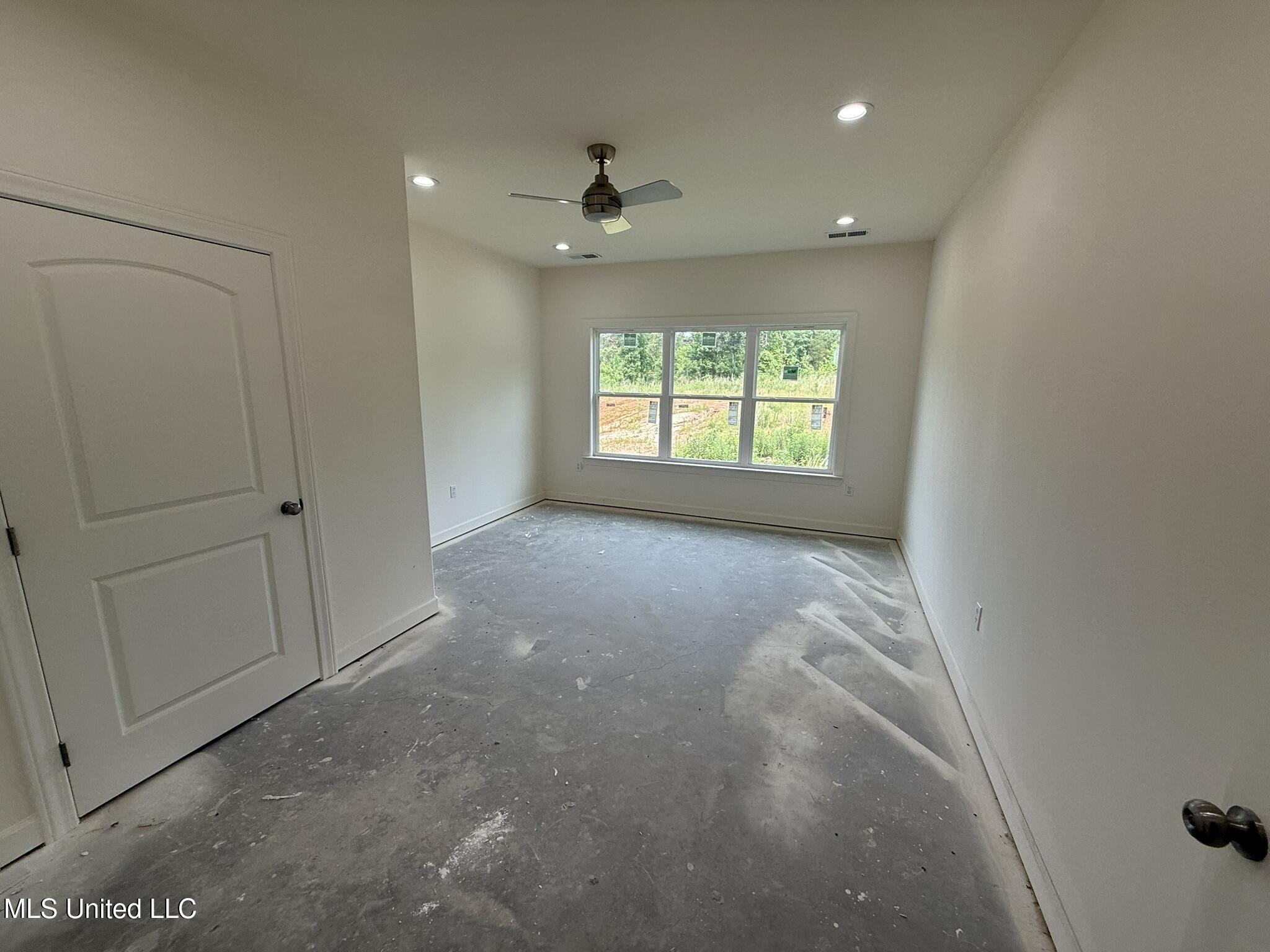 37 Honey Suckle Cove, Holly Springs, Mississippi image 9