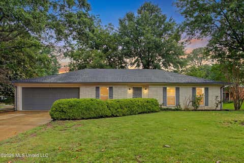 Homes For Sale - 8155 Barclay Cove<br/> Southaven, MS 38671