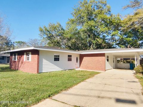 Homes For Sale - 2110 Woodmont Street<br/> Pascagoula, MS 39567