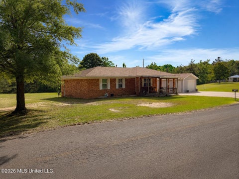 Homes For Sale - 438 Lane Road<br/> Potts Camp, MS 38659