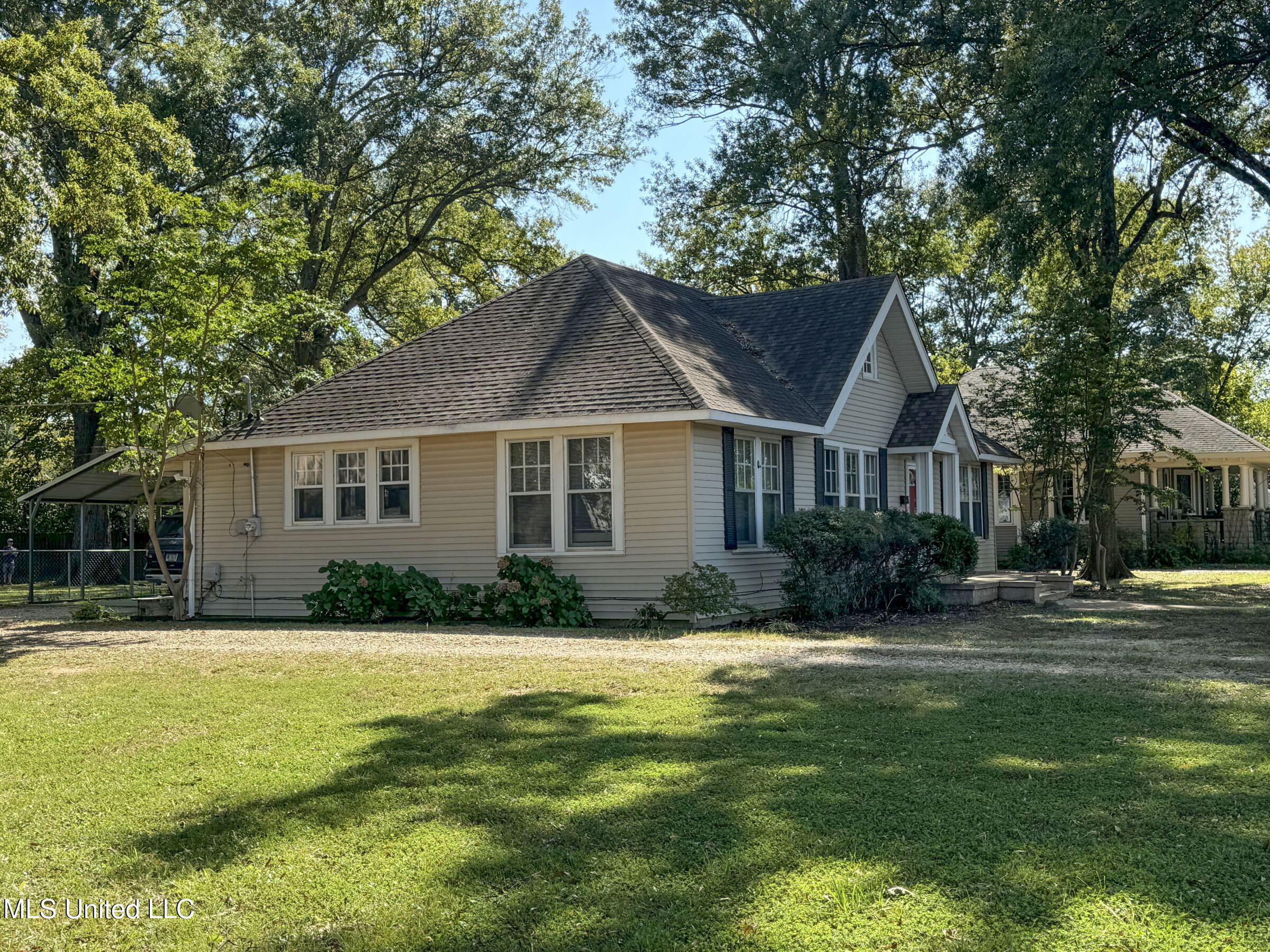 103 Lomax Street, Batesville, Mississippi image 17