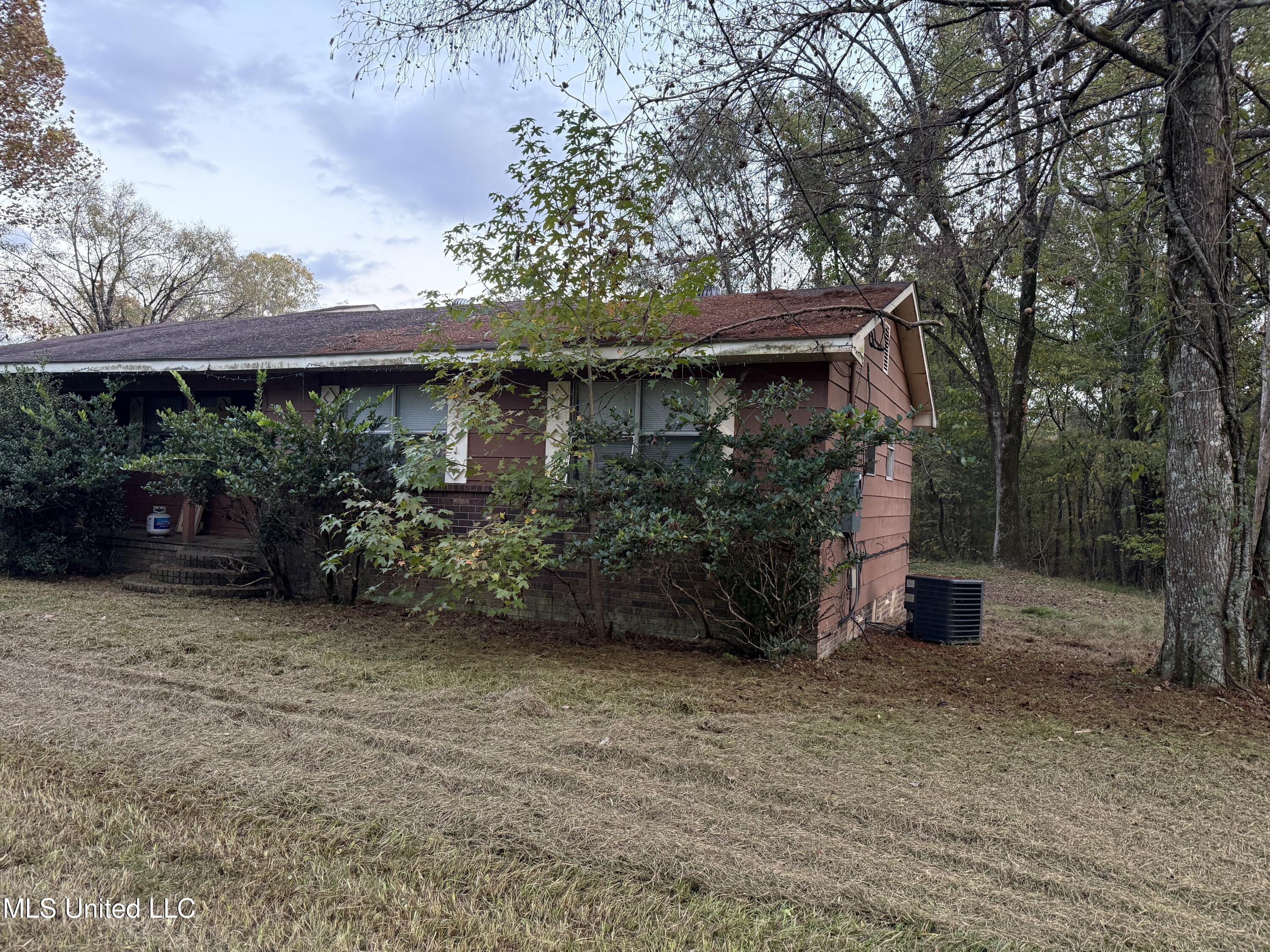 3351 Goat Hill Road Rd, Edwards, Mississippi image 2