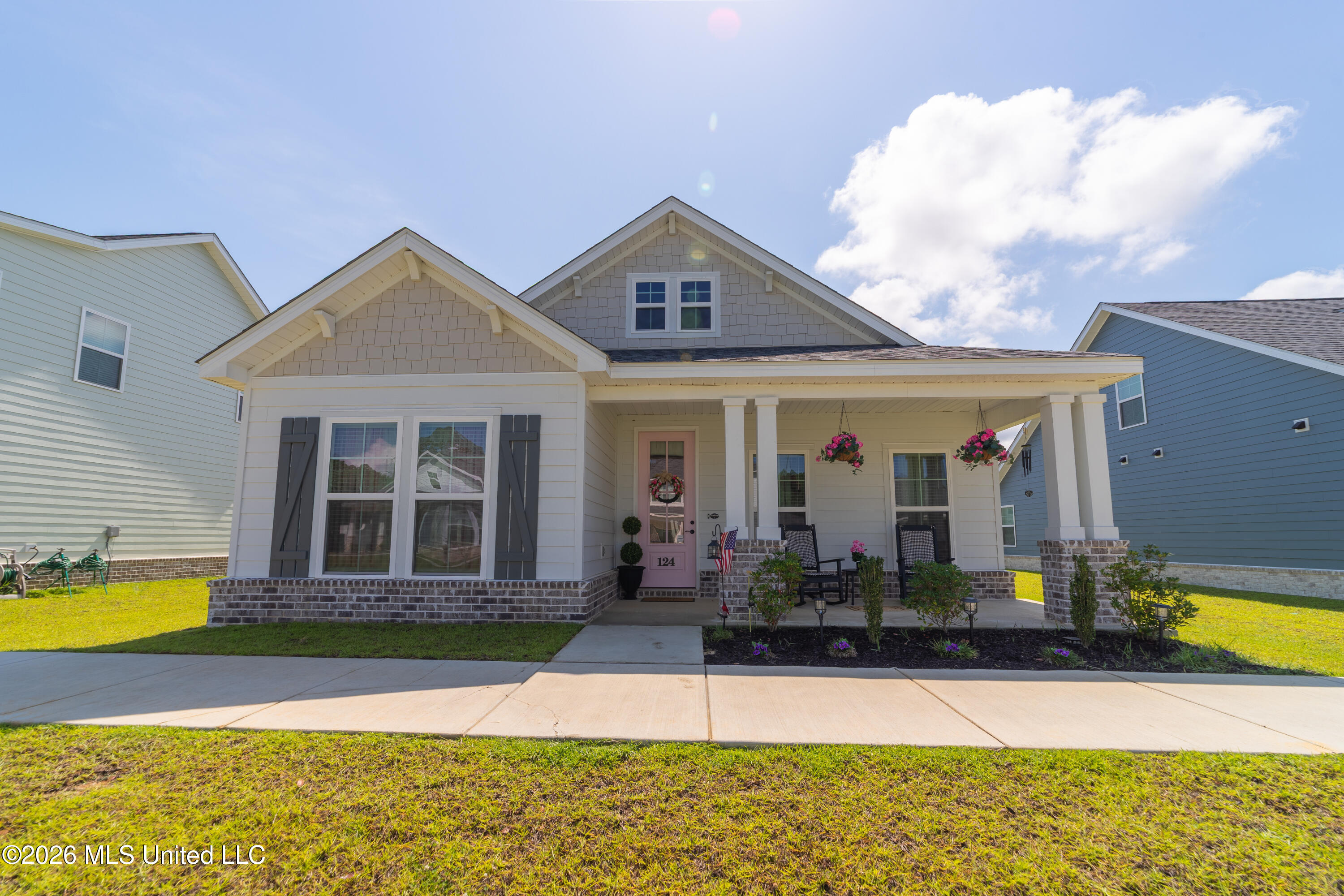 124 Everly Circle