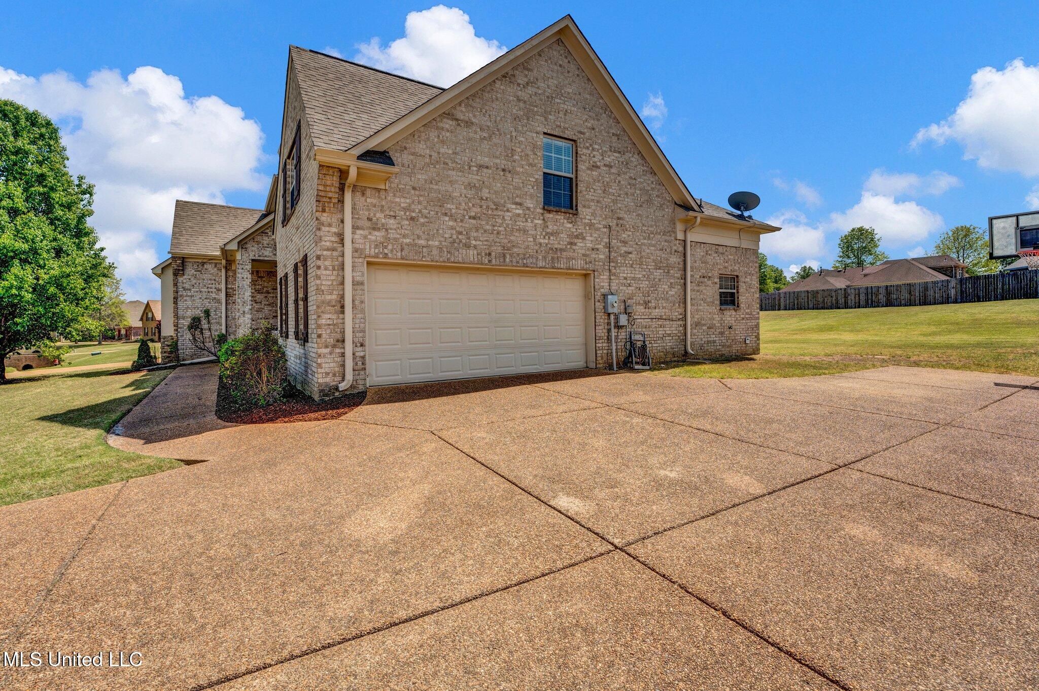 7409 Wallingford Drive, Olive Branch, Mississippi image 6