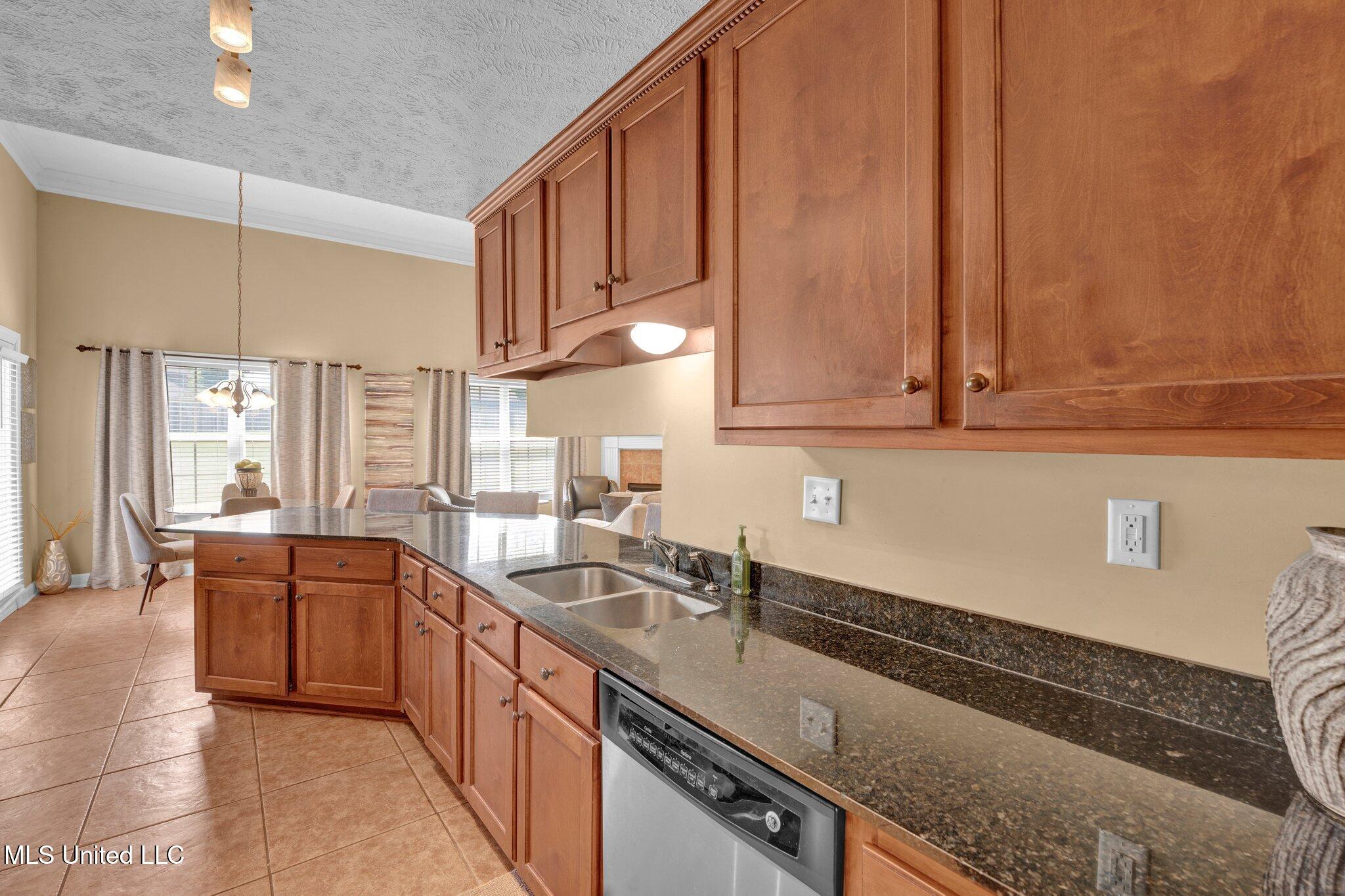 7409 Wallingford Drive, Olive Branch, Mississippi image 16