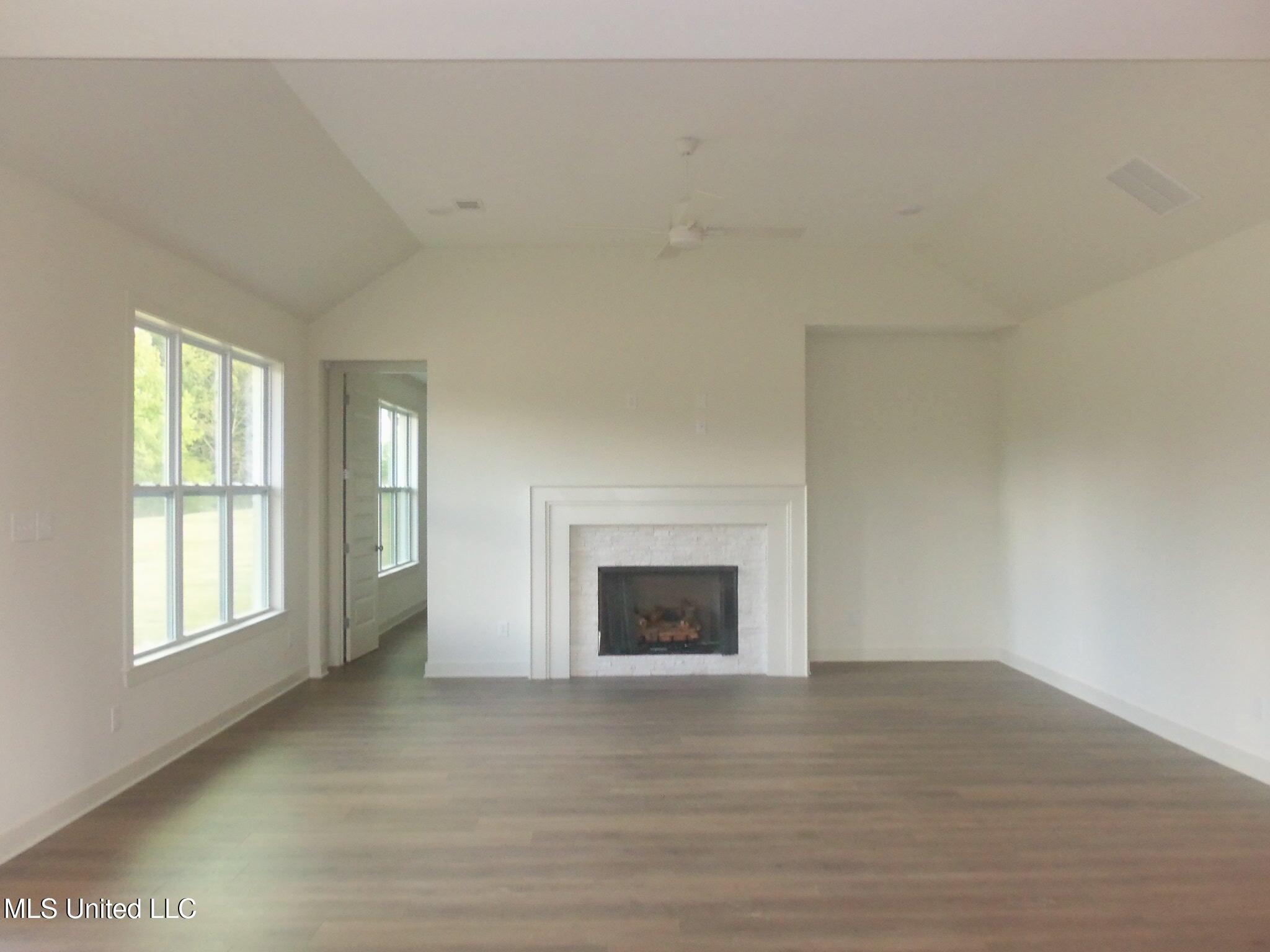 3372 Blooming Grove Road, Olive Branch, Mississippi image 15