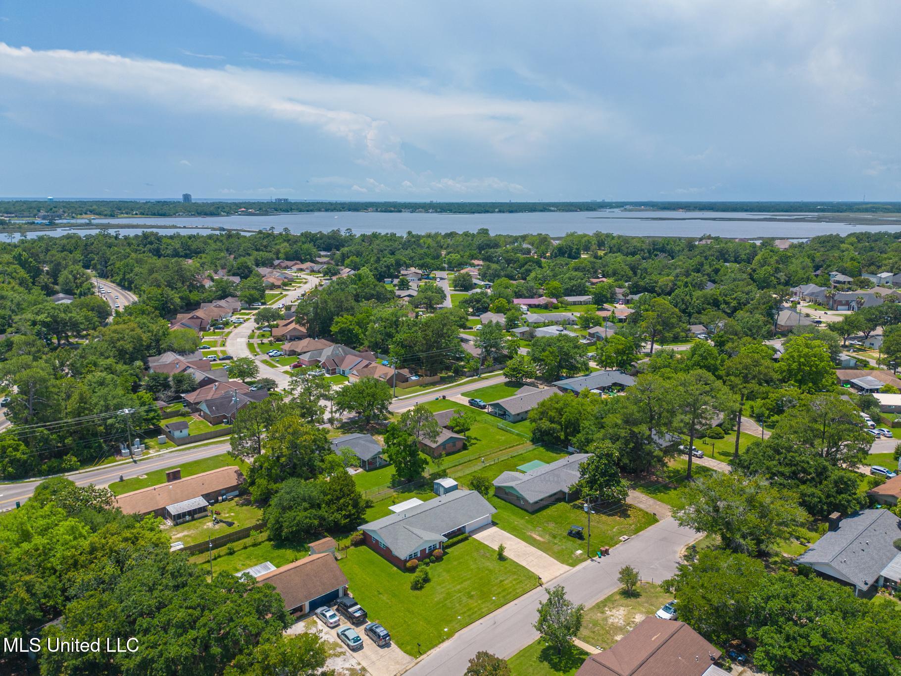 820 Lackland Drive, Biloxi, Mississippi image 28