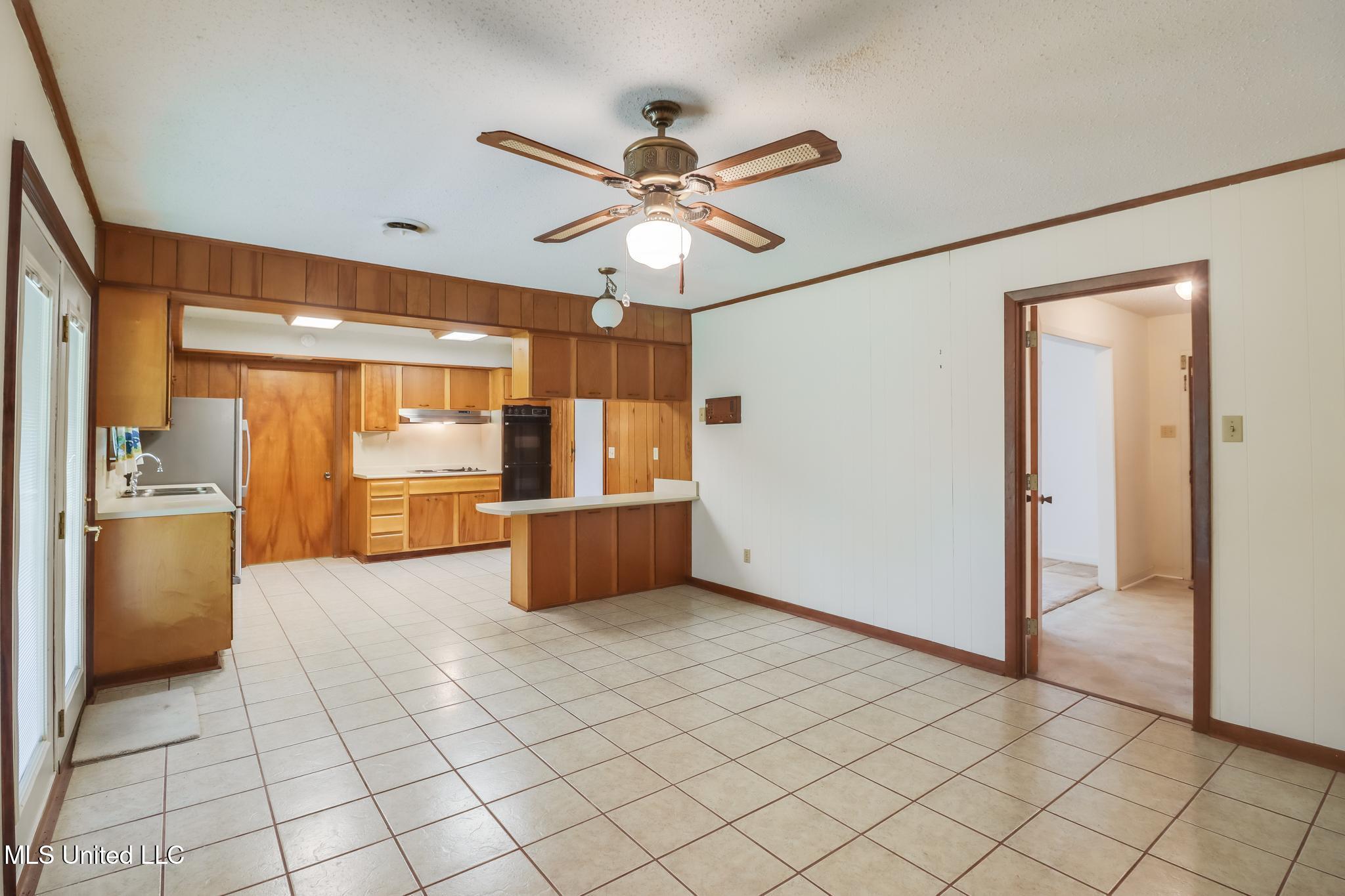 820 Lackland Drive, Biloxi, Mississippi image 9