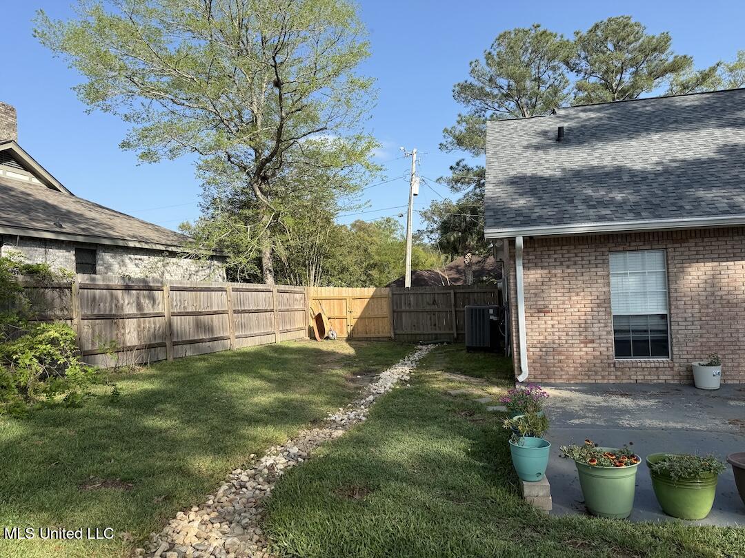 8839 Moanalua Way, Diamondhead, Mississippi image 32