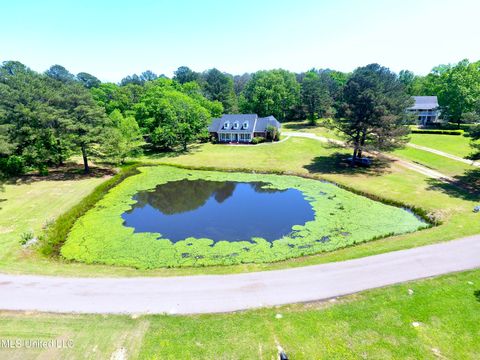 Homes For Sale - 120 Timber Green Lane<br/> Canton, MS 39046