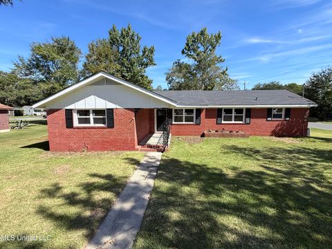 Homes For Sale - 4330 Griffin Street St<br/> Moss Point, MS 39563