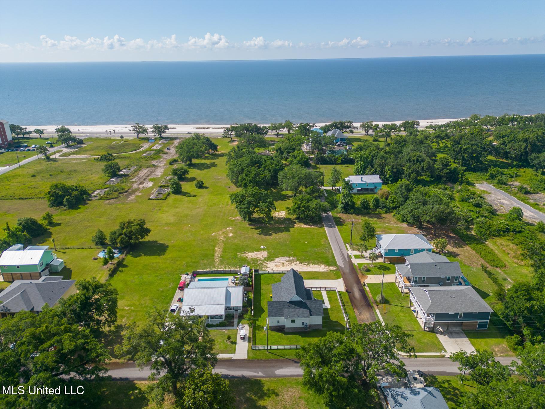 Beach Boulevard, Long Beach, Mississippi image 7